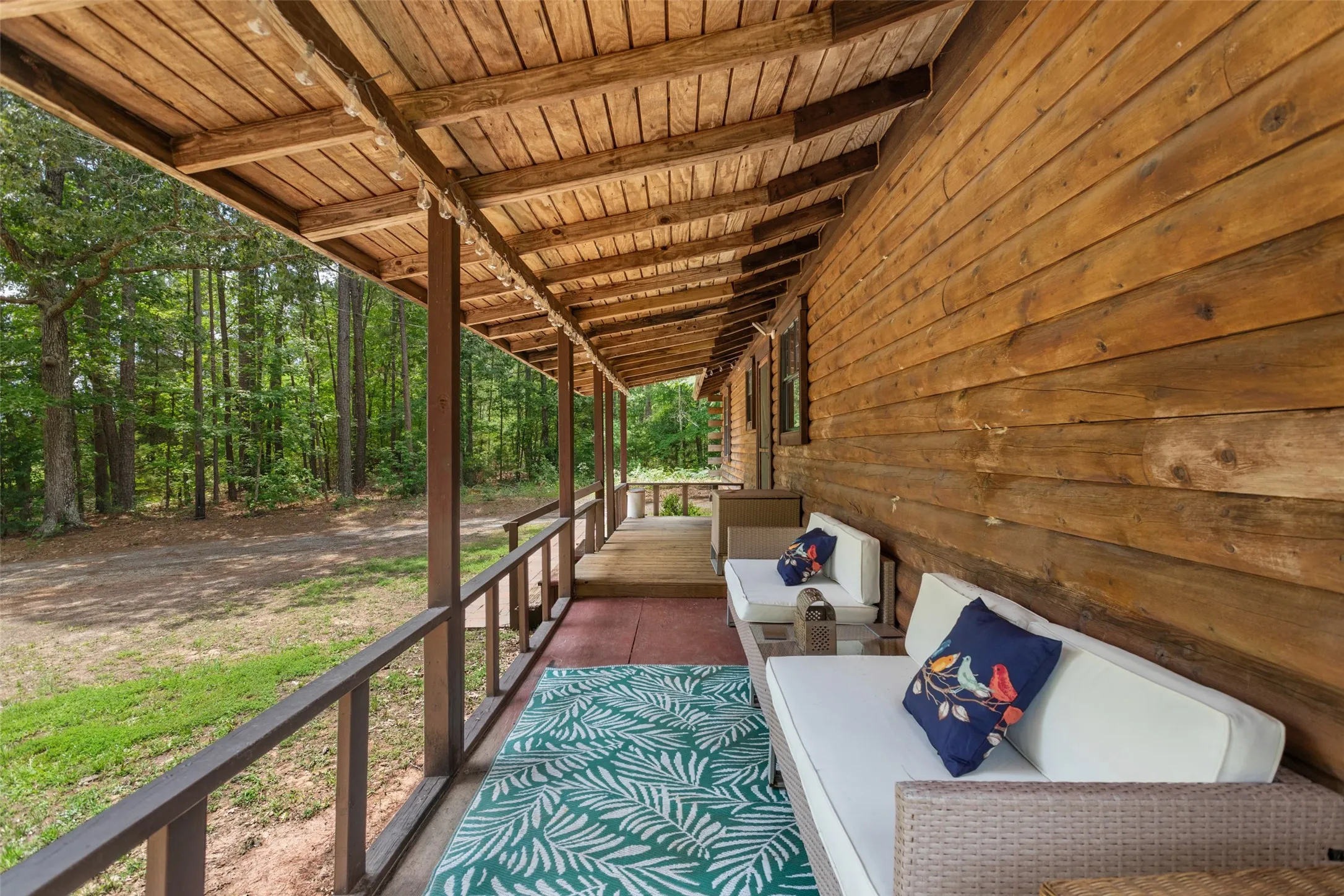 Single Family Residence For Sale in Smith County , 24087 FM 15, Troup, Texas 75789, 3 Bedroom, 2 Bathroom, Garage spaces, 1,400 Sqft, built in 2002, mls#21286594, Real Estate Agent in Troup, Homes For Sale in Smith county, Homes For Sale in Troup, Realtor in Troup Texas, Real Estate Brokerage Independent Realty Texas, Luminita Cordes Realtor