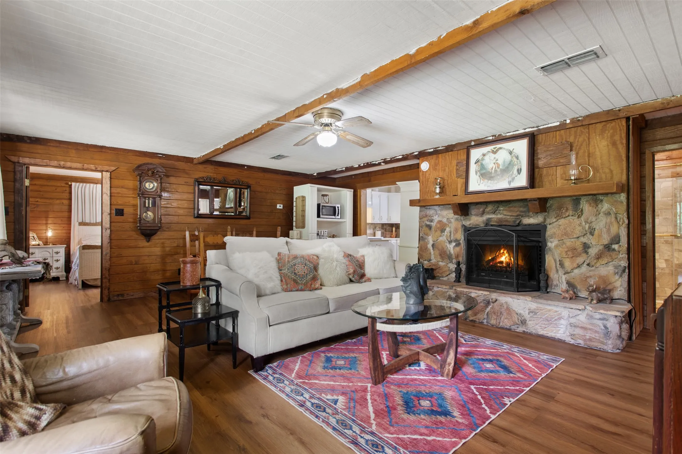 Single Family Residence For Sale in Smith County , 24087 FM 15, Troup, Texas 75789, 3 Bedroom, 2 Bathroom, Garage spaces, 1,400 Sqft, built in 2002, mls#21286594, Real Estate Agent in Troup, Homes For Sale in Smith county, Homes For Sale in Troup, Realtor in Troup Texas, Real Estate Brokerage Independent Realty Texas, Luminita Cordes Realtor
