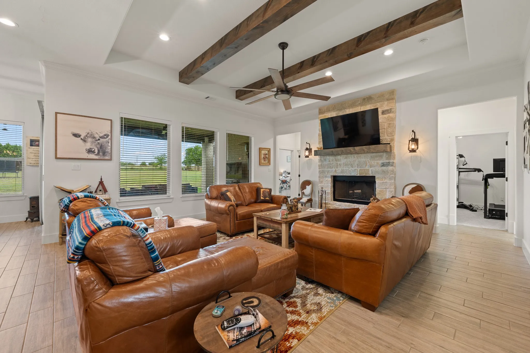 Single Family Residence For Sale in Johnson County , 6065 Bella Terra Lane, Godley, Texas 76044, 4 Bedroom, 3 Bathroom, 3 Garage spaces, 2,604 Sqft, built in 2022, mls#21284879, Real Estate Agent in Godley, Homes For Sale in Johnson county, Homes For Sale in Godley, Realtor in Godley Texas, Real Estate Brokerage Independent Realty Texas, Luminita Cordes Realtor