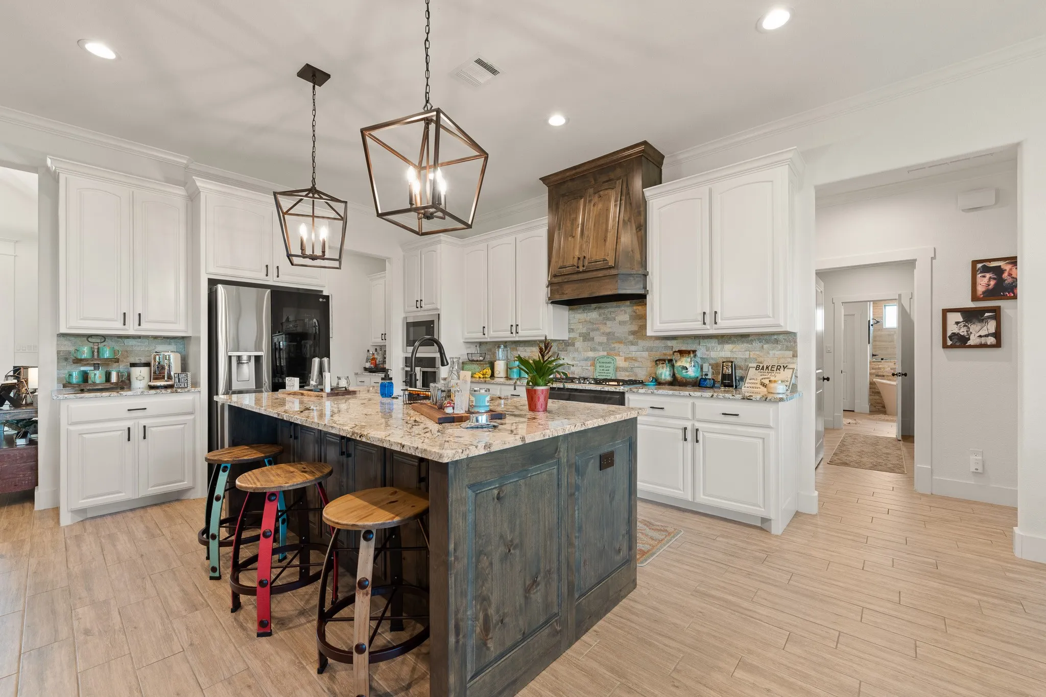 Single Family Residence For Sale in Johnson County , 6065 Bella Terra Lane, Godley, Texas 76044, 4 Bedroom, 3 Bathroom, 3 Garage spaces, 2,604 Sqft, built in 2022, mls#21284879, Real Estate Agent in Godley, Homes For Sale in Johnson county, Homes For Sale in Godley, Realtor in Godley Texas, Real Estate Brokerage Independent Realty Texas, Luminita Cordes Realtor