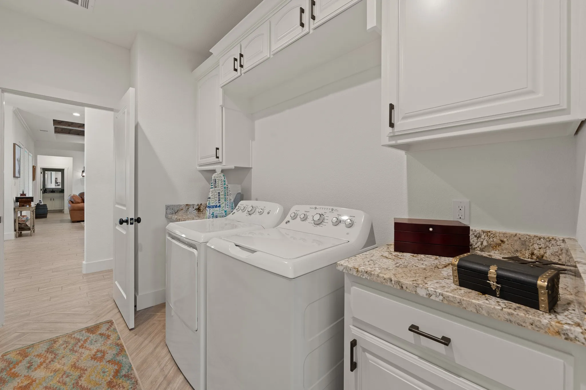 Single Family Residence For Sale in Johnson County , 6065 Bella Terra Lane, Godley, Texas 76044, 4 Bedroom, 3 Bathroom, 3 Garage spaces, 2,604 Sqft, built in 2022, mls#21284879, Real Estate Agent in Godley, Homes For Sale in Johnson county, Homes For Sale in Godley, Realtor in Godley Texas, Real Estate Brokerage Independent Realty Texas, Luminita Cordes Realtor