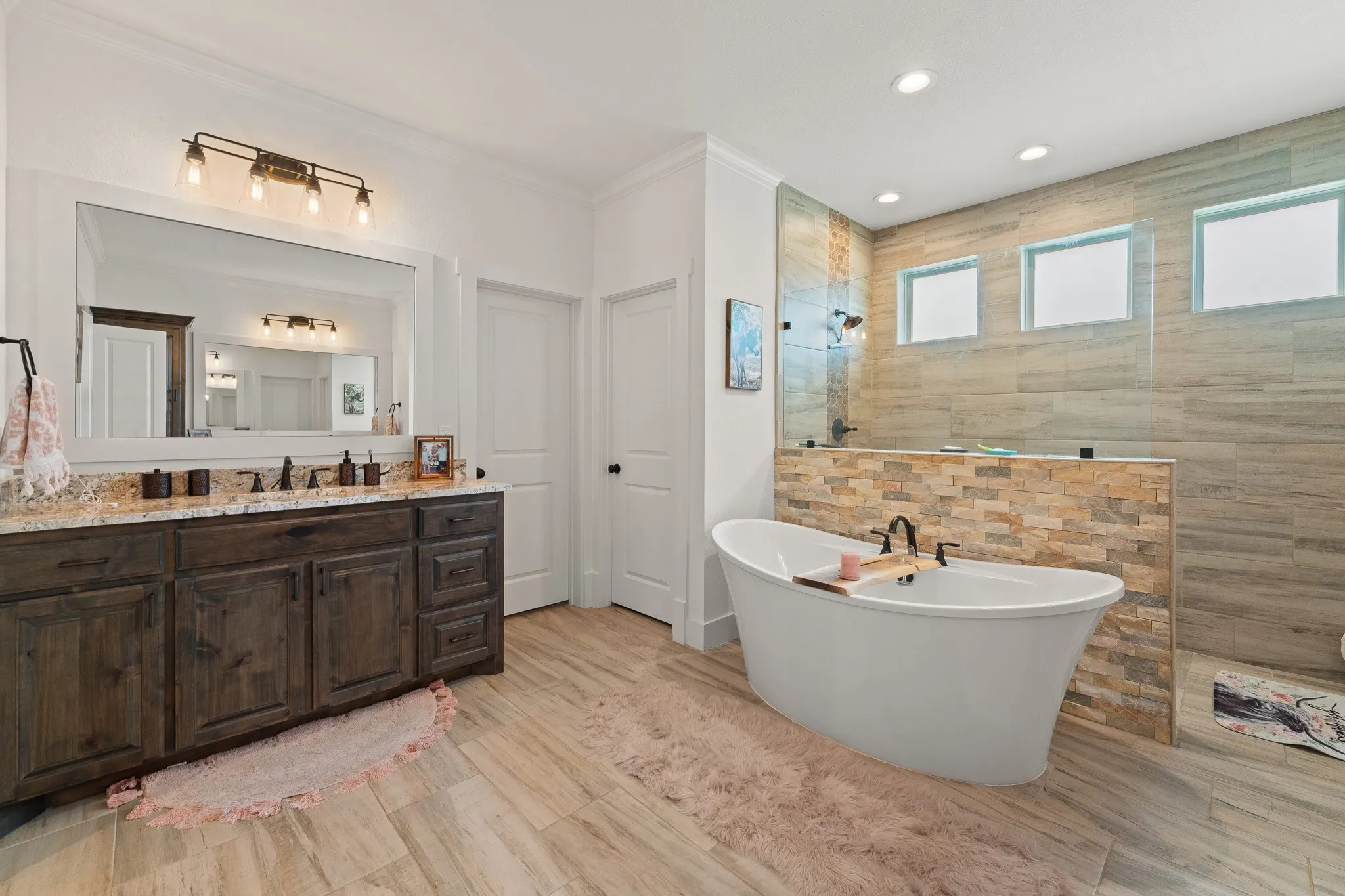 Single Family Residence For Sale in Johnson County , 6065 Bella Terra Lane, Godley, Texas 76044, 4 Bedroom, 3 Bathroom, 3 Garage spaces, 2,604 Sqft, built in 2022, mls#21284879, Real Estate Agent in Godley, Homes For Sale in Johnson county, Homes For Sale in Godley, Realtor in Godley Texas, Real Estate Brokerage Independent Realty Texas, Luminita Cordes Realtor