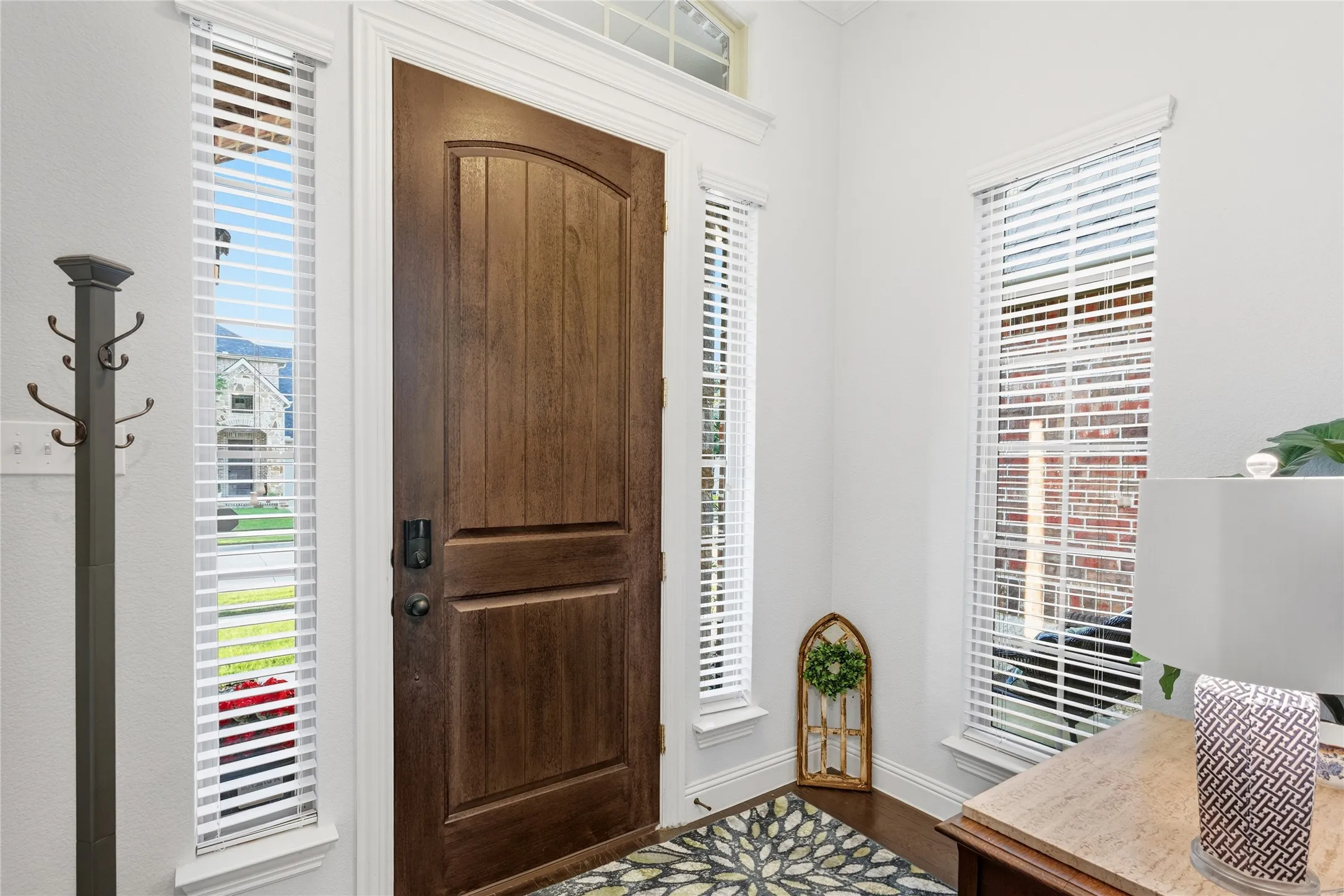 Single Family Residence For Sale in Collin County , 10909 Smithville Place, Mc Kinney, Texas 75071, 3 Bedroom, 2 Bathroom, 2 Garage spaces, 2,330 Sqft, built in 2017, mls#21283893, Real Estate Agent in Mc Kinney, Homes For Sale in Collin county, Homes For Sale in Mc Kinney, Realtor in Mc Kinney Texas, Real Estate Brokerage Independent Realty Texas, Luminita Cordes Realtor