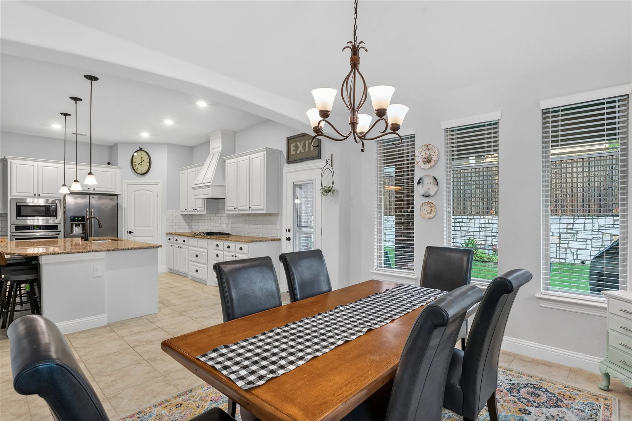 Single Family Residence For Sale in Collin County , 10909 Smithville Place, Mc Kinney, Texas 75071, 3 Bedroom, 2 Bathroom, 2 Garage spaces, 2,330 Sqft, built in 2017, mls#21283893, Real Estate Agent in Mc Kinney, Homes For Sale in Collin county, Homes For Sale in Mc Kinney, Realtor in Mc Kinney Texas, Real Estate Brokerage Independent Realty Texas, Luminita Cordes Realtor