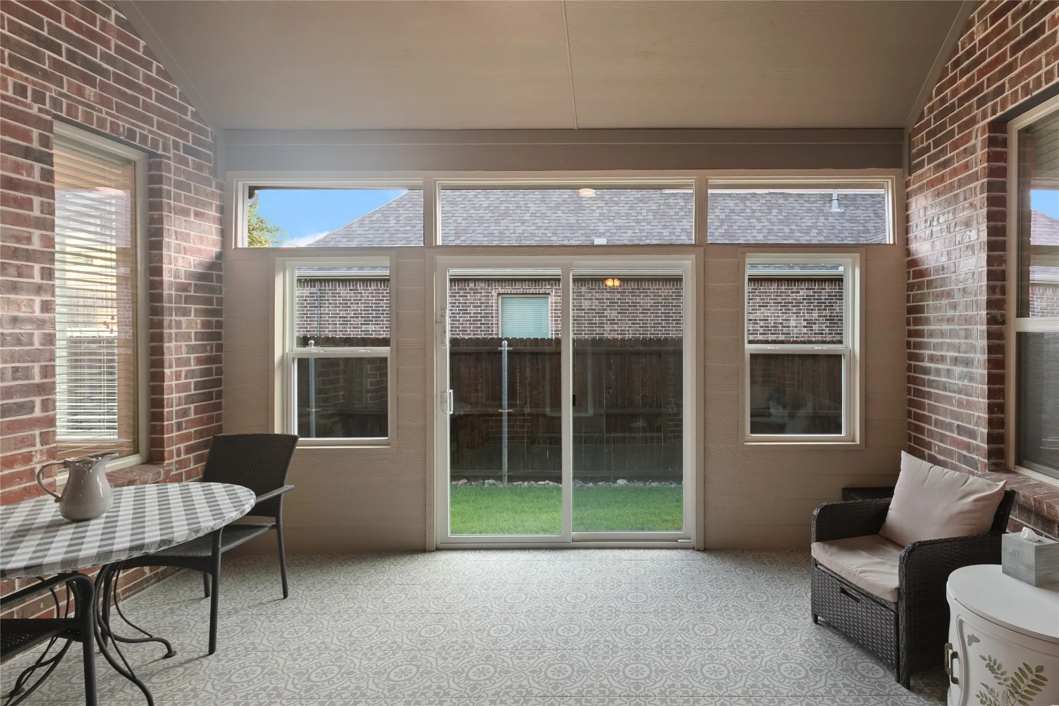 Single Family Residence For Sale in Collin County , 10909 Smithville Place, Mc Kinney, Texas 75071, 3 Bedroom, 2 Bathroom, 2 Garage spaces, 2,330 Sqft, built in 2017, mls#21283893, Real Estate Agent in Mc Kinney, Homes For Sale in Collin county, Homes For Sale in Mc Kinney, Realtor in Mc Kinney Texas, Real Estate Brokerage Independent Realty Texas, Luminita Cordes Realtor