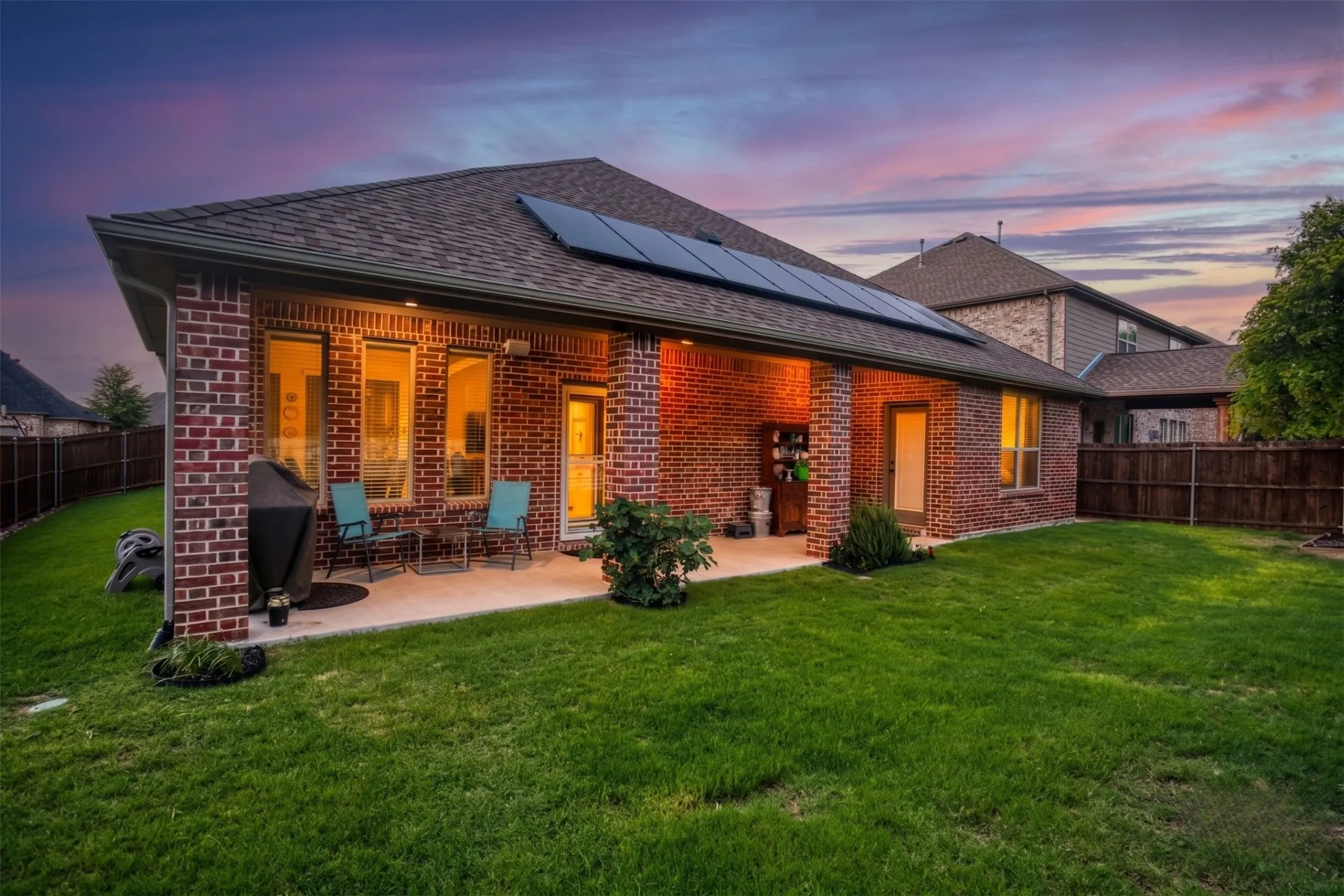 Single Family Residence For Sale in Collin County , 10909 Smithville Place, Mc Kinney, Texas 75071, 3 Bedroom, 2 Bathroom, 2 Garage spaces, 2,330 Sqft, built in 2017, mls#21283893, Real Estate Agent in Mc Kinney, Homes For Sale in Collin county, Homes For Sale in Mc Kinney, Realtor in Mc Kinney Texas, Real Estate Brokerage Independent Realty Texas, Luminita Cordes Realtor