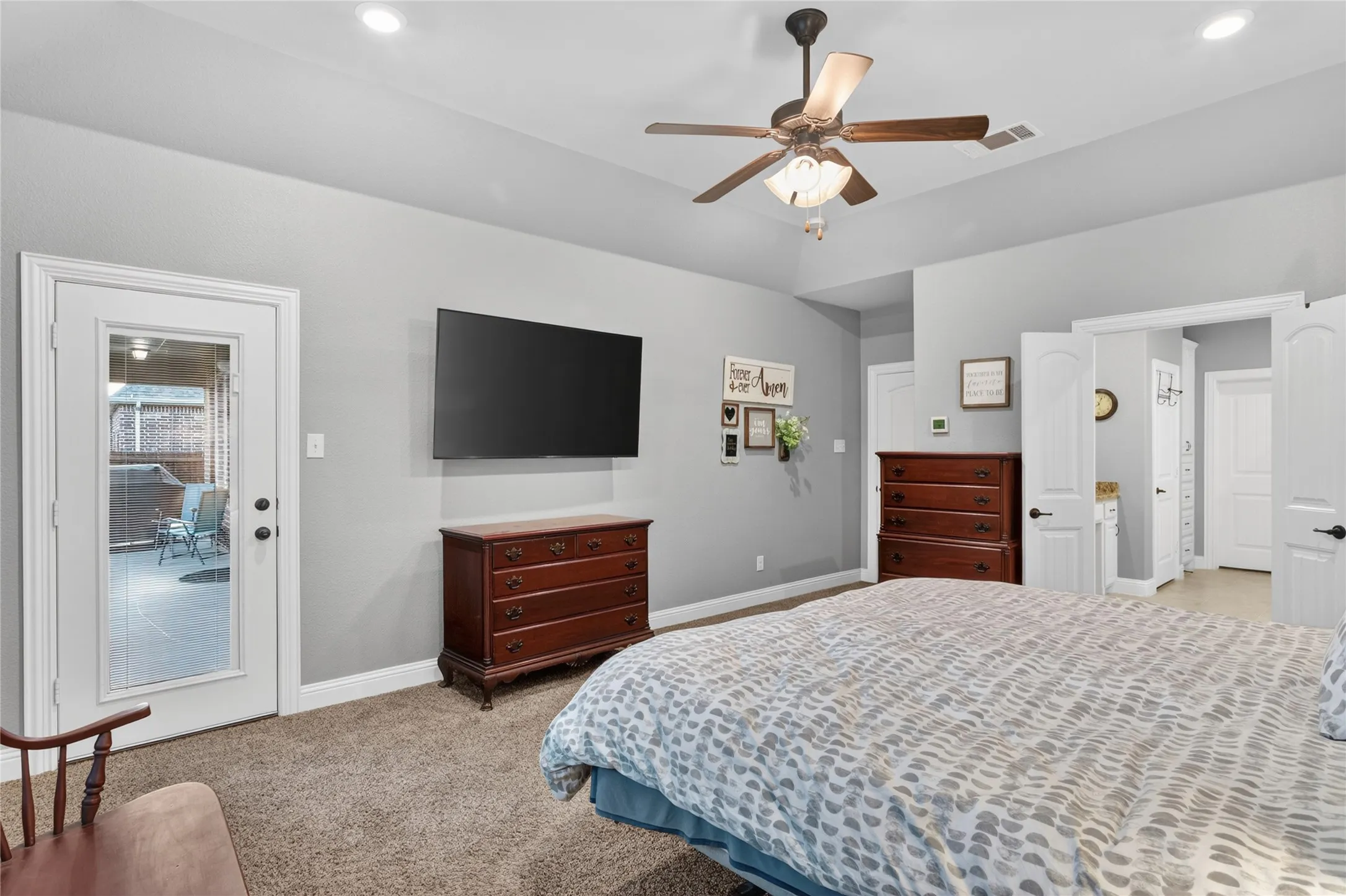 Single Family Residence For Sale in Collin County , 10909 Smithville Place, Mc Kinney, Texas 75071, 3 Bedroom, 2 Bathroom, 2 Garage spaces, 2,330 Sqft, built in 2017, mls#21283893, Real Estate Agent in Mc Kinney, Homes For Sale in Collin county, Homes For Sale in Mc Kinney, Realtor in Mc Kinney Texas, Real Estate Brokerage Independent Realty Texas, Luminita Cordes Realtor