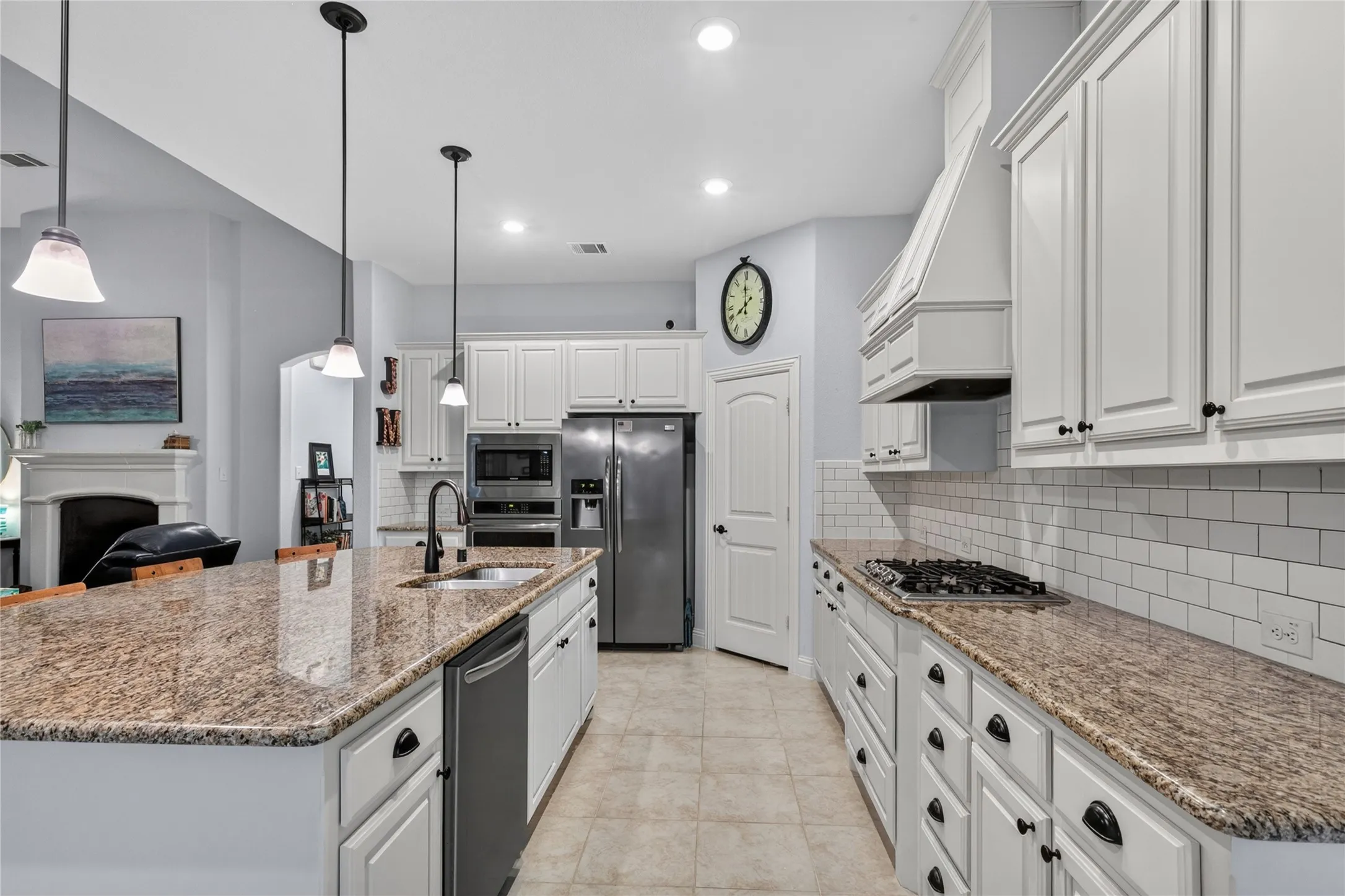 Single Family Residence For Sale in Collin County , 10909 Smithville Place, Mc Kinney, Texas 75071, 3 Bedroom, 2 Bathroom, 2 Garage spaces, 2,330 Sqft, built in 2017, mls#21283893, Real Estate Agent in Mc Kinney, Homes For Sale in Collin county, Homes For Sale in Mc Kinney, Realtor in Mc Kinney Texas, Real Estate Brokerage Independent Realty Texas, Luminita Cordes Realtor