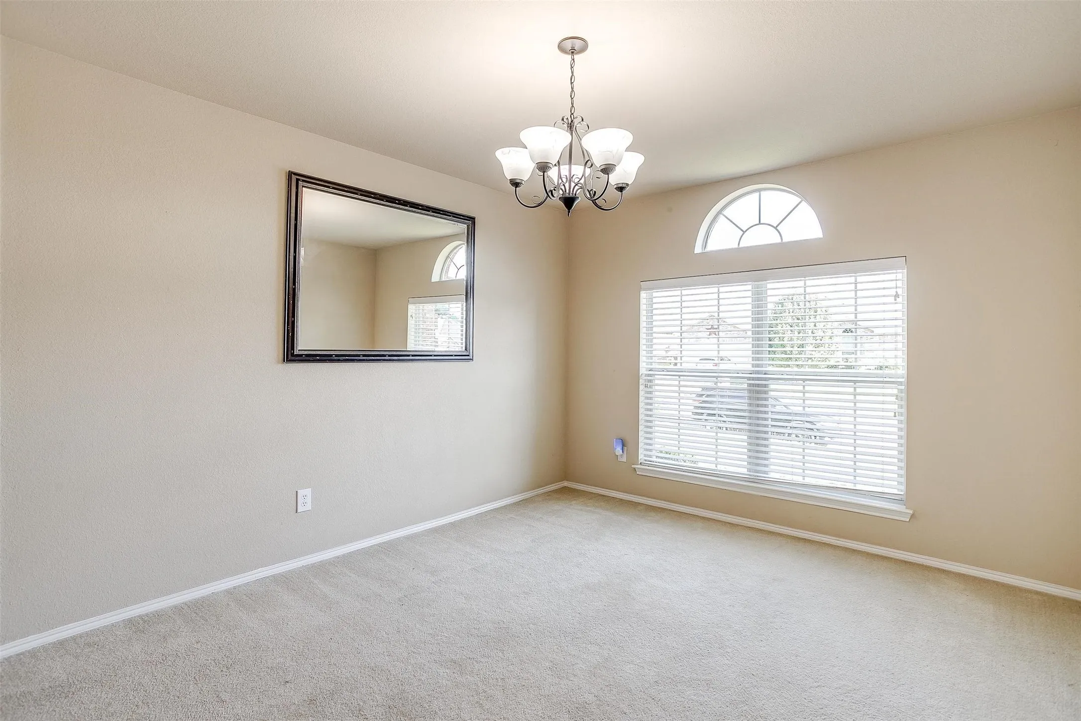 Single Family Residence For Rent in Tarrant County , 2230 Cancun Drive, Mansfield, Texas 76063, 3 Bedroom, 2 Bathroom, 2 Garage spaces, 1,663 Sqft, built in 2007, mls#21287147, Real Estate Agent in Mansfield, Homes For Rent in Tarrant county, Homes For Rent in Mansfield, Realtor in Mansfield Texas, Real Estate Brokerage Independent Realty Texas, Luminita Cordes Realtor