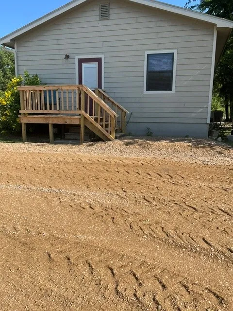 Gravel to level drive
