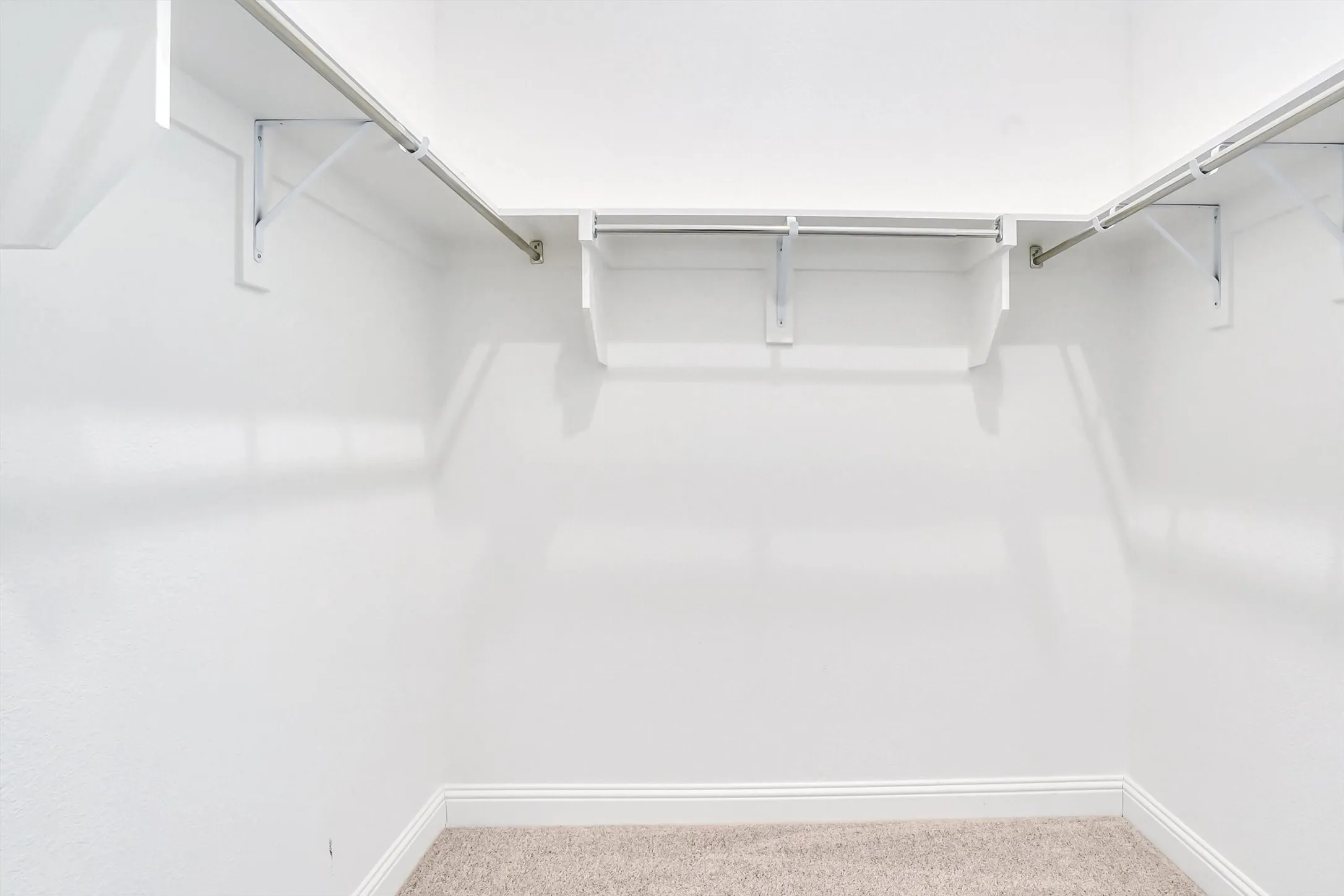 Single Family Residence For Sale in Tarrant County , 6108 Strada Cove, Fort Worth, Texas 76123, 4 Bedroom, 3 Bathroom, 2 Garage spaces, 2,130 Sqft, built in 2019, mls#21287180, Real Estate Agent in Fort Worth, Homes For Sale in Tarrant county, Homes For Sale in Fort Worth, Realtor in Fort Worth Texas, Real Estate Brokerage Independent Realty Texas, Luminita Cordes Realtor