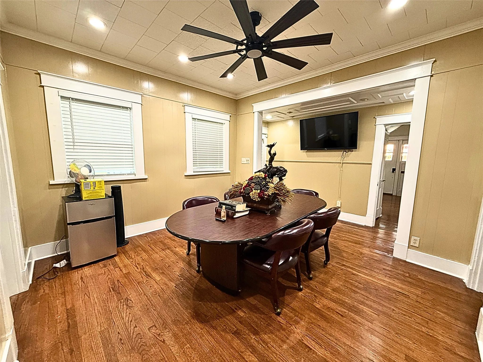 Office For Rent in Navarro County , 806 W 7th Avenue, Corsicana, Texas 75110, 0, 0, Garage spaces, 0 Sqft, built in 1914, Price $2,500, mls#21287024, Real Estate Agent in Corsicana, Homes For Rent in Navarro county, Homes For Rent in Corsicana, Realtor in Corsicana Texas, Real Estate Brokerage Independent Realty Texas, Luminita Cordes Realtor