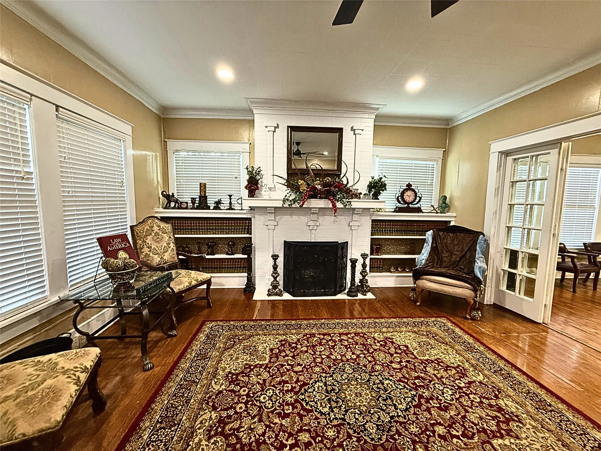 Office For Rent in Navarro County , 806 W 7th Avenue, Corsicana, Texas 75110, 0, 0, Garage spaces, 0 Sqft, built in 1914, Price $2,500, mls#21287024, Real Estate Agent in Corsicana, Homes For Rent in Navarro county, Homes For Rent in Corsicana, Realtor in Corsicana Texas, Real Estate Brokerage Independent Realty Texas, Luminita Cordes Realtor