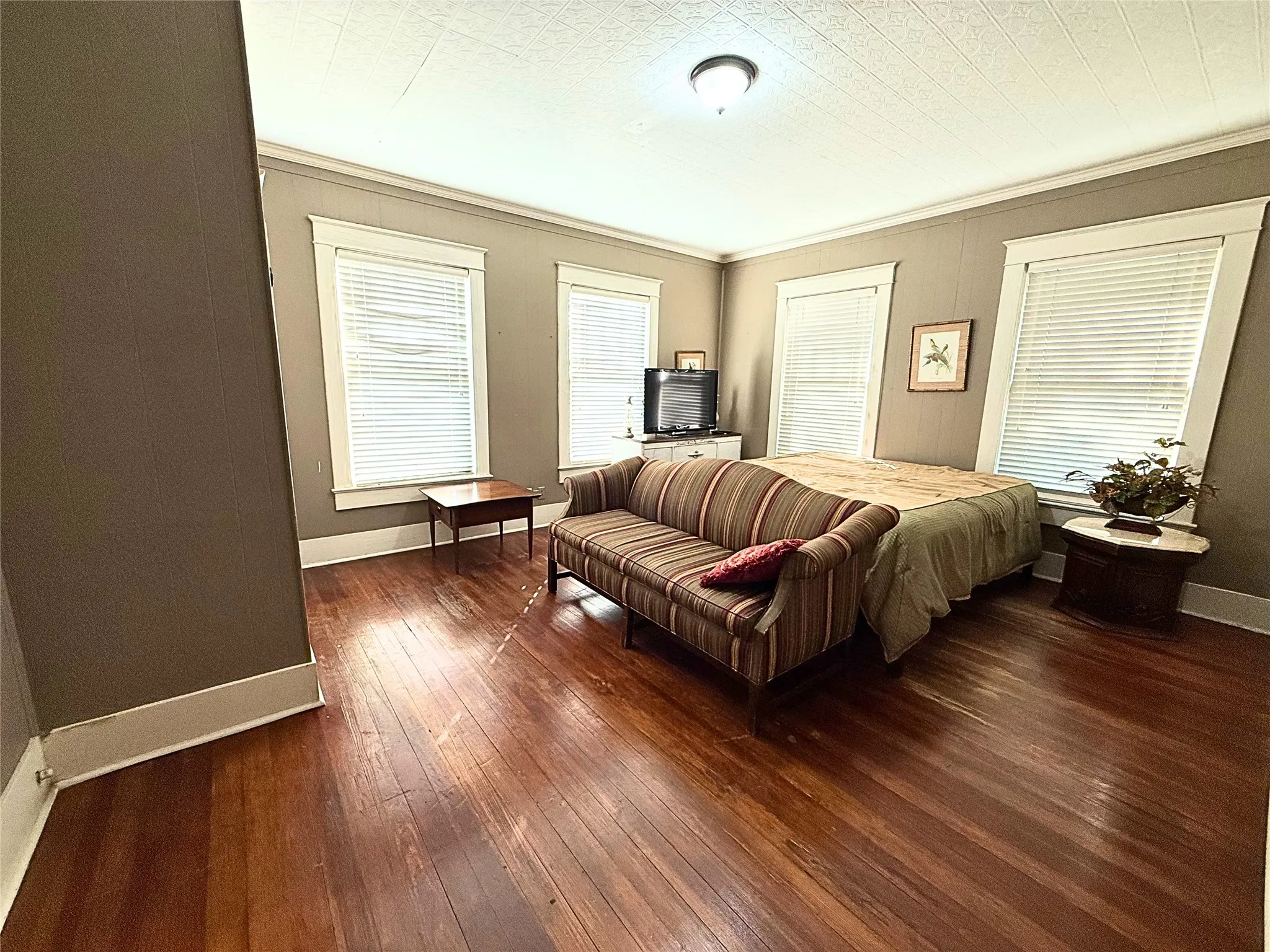 Office For Rent in Navarro County , 806 W 7th Avenue, Corsicana, Texas 75110, 0, 0, Garage spaces, 0 Sqft, built in 1914, Price $2,500, mls#21287024, Real Estate Agent in Corsicana, Homes For Rent in Navarro county, Homes For Rent in Corsicana, Realtor in Corsicana Texas, Real Estate Brokerage Independent Realty Texas, Luminita Cordes Realtor
