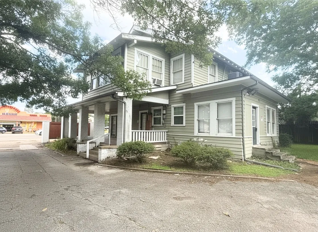 Office For Rent in Navarro County , 806 W 7th Avenue, Corsicana, Texas 75110, 0, 0, Garage spaces, 0 Sqft, built in 1914, Price $2,500, mls#21287024, Real Estate Agent in Corsicana, Homes For Rent in Navarro county, Homes For Rent in Corsicana, Realtor in Corsicana Texas, Real Estate Brokerage Independent Realty Texas, Luminita Cordes Realtor
