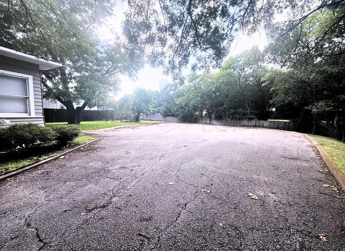 Office For Rent in Navarro County , 806 W 7th Avenue, Corsicana, Texas 75110, 0, 0, Garage spaces, 0 Sqft, built in 1914, Price $2,500, mls#21287024, Real Estate Agent in Corsicana, Homes For Rent in Navarro county, Homes For Rent in Corsicana, Realtor in Corsicana Texas, Real Estate Brokerage Independent Realty Texas, Luminita Cordes Realtor