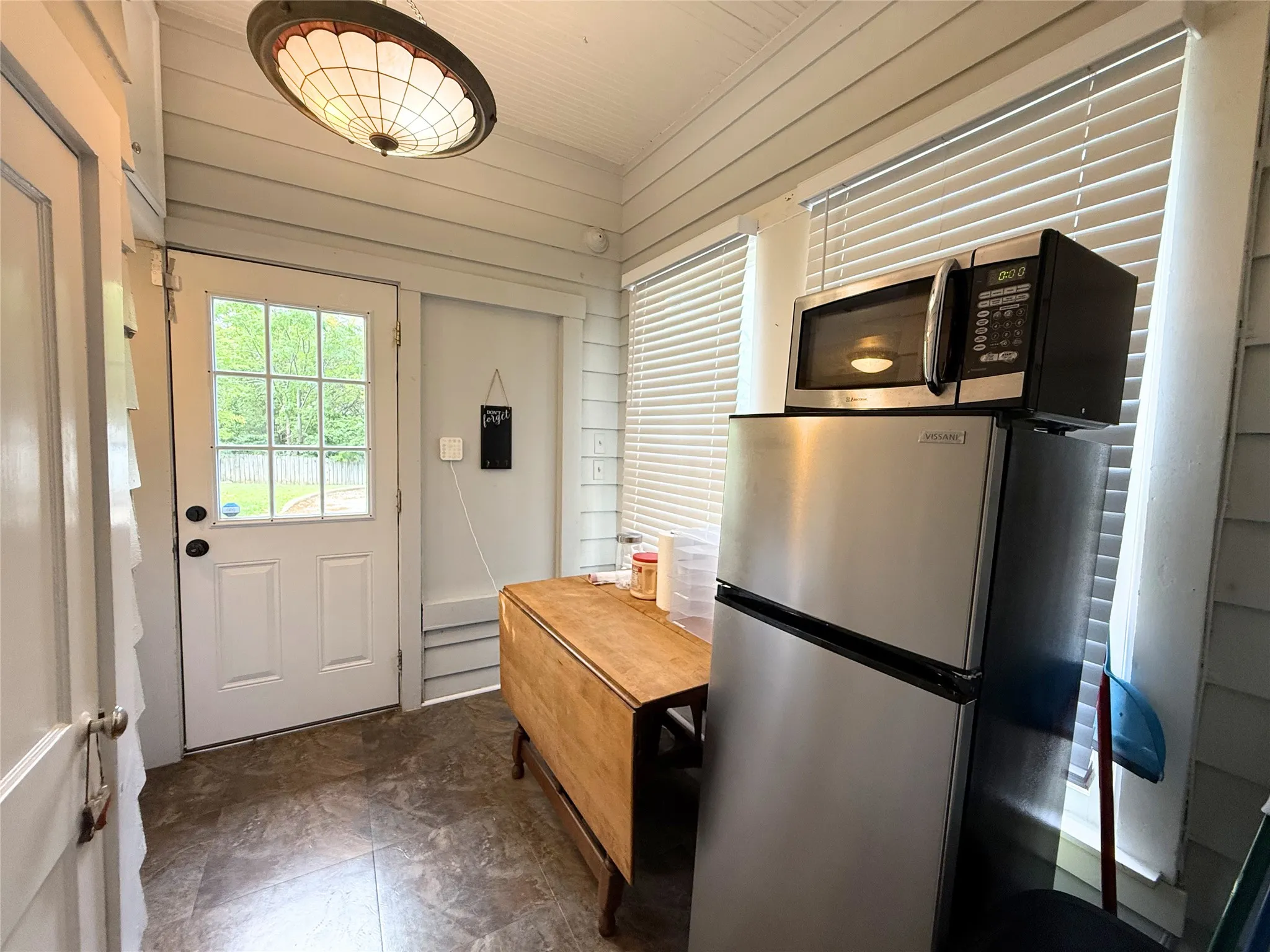Office For Rent in Navarro County , 806 W 7th Avenue, Corsicana, Texas 75110, 0, 0, Garage spaces, 0 Sqft, built in 1914, Price $2,500, mls#21287024, Real Estate Agent in Corsicana, Homes For Rent in Navarro county, Homes For Rent in Corsicana, Realtor in Corsicana Texas, Real Estate Brokerage Independent Realty Texas, Luminita Cordes Realtor