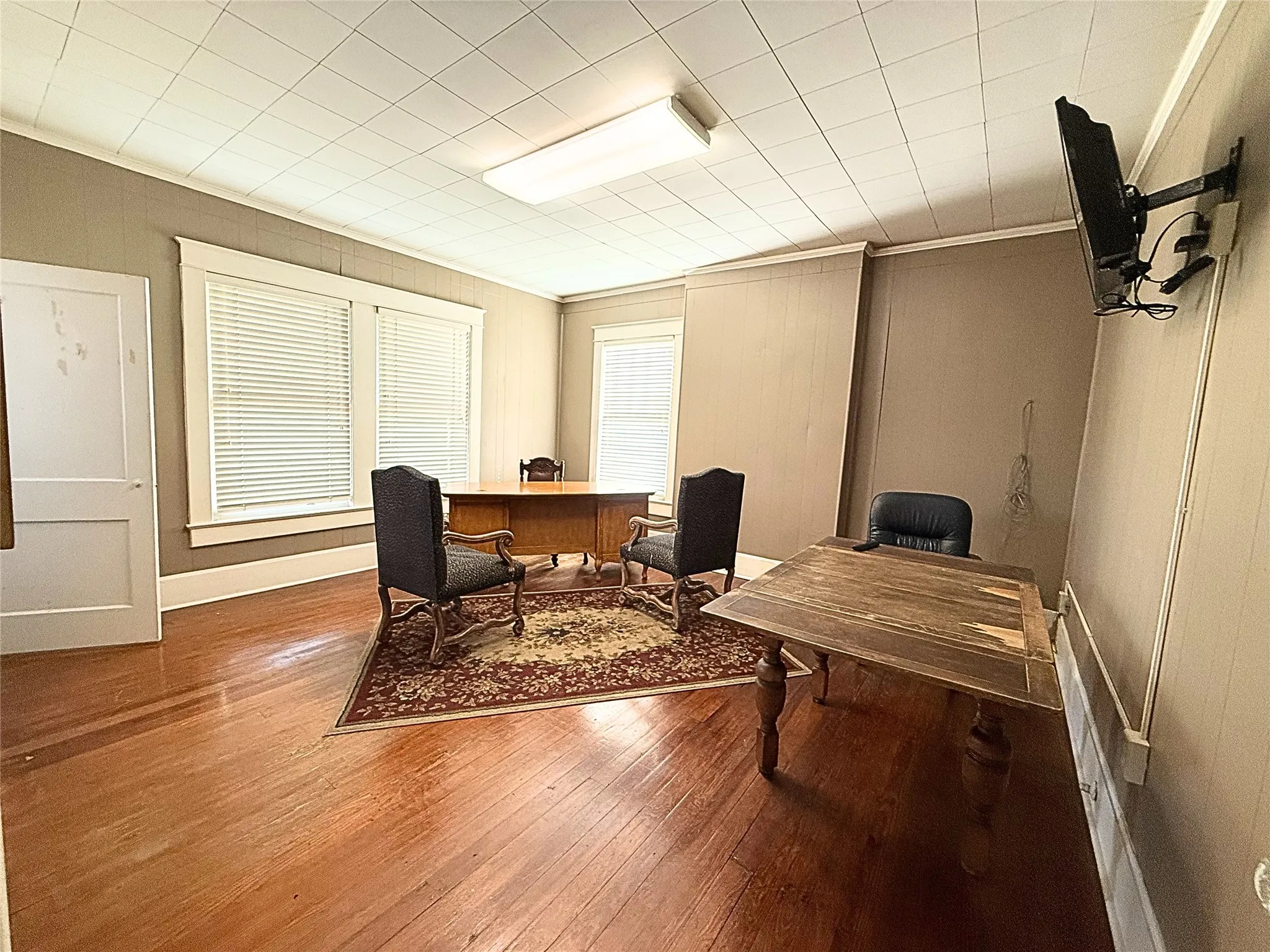 Office For Rent in Navarro County , 806 W 7th Avenue, Corsicana, Texas 75110, 0, 0, Garage spaces, 0 Sqft, built in 1914, Price $2,500, mls#21287024, Real Estate Agent in Corsicana, Homes For Rent in Navarro county, Homes For Rent in Corsicana, Realtor in Corsicana Texas, Real Estate Brokerage Independent Realty Texas, Luminita Cordes Realtor