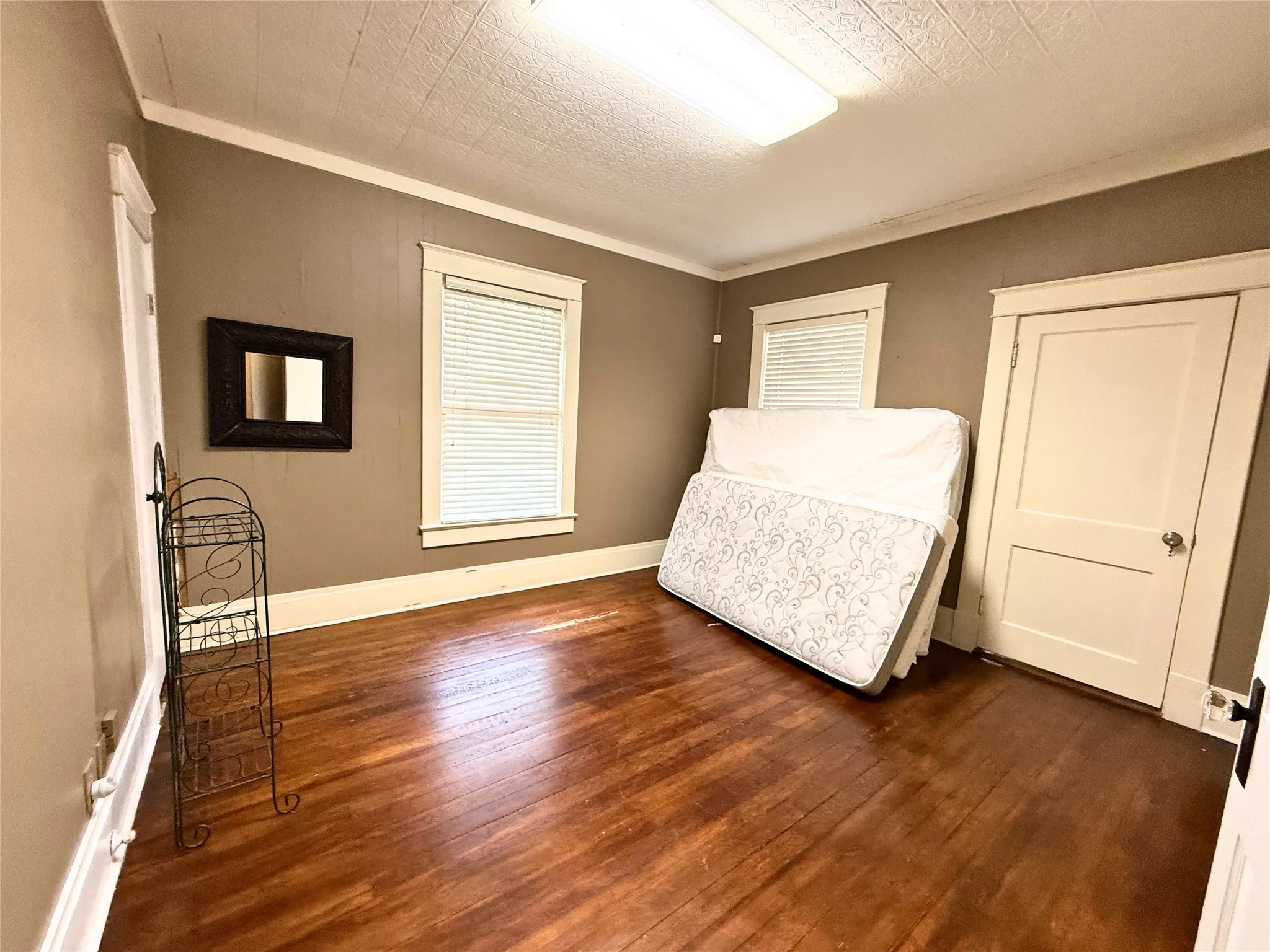 Office For Rent in Navarro County , 806 W 7th Avenue, Corsicana, Texas 75110, 0, 0, Garage spaces, 0 Sqft, built in 1914, Price $2,500, mls#21287024, Real Estate Agent in Corsicana, Homes For Rent in Navarro county, Homes For Rent in Corsicana, Realtor in Corsicana Texas, Real Estate Brokerage Independent Realty Texas, Luminita Cordes Realtor