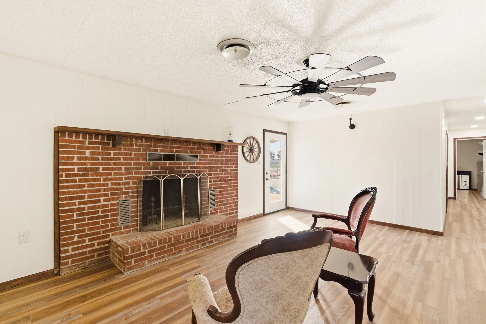 2nd living area