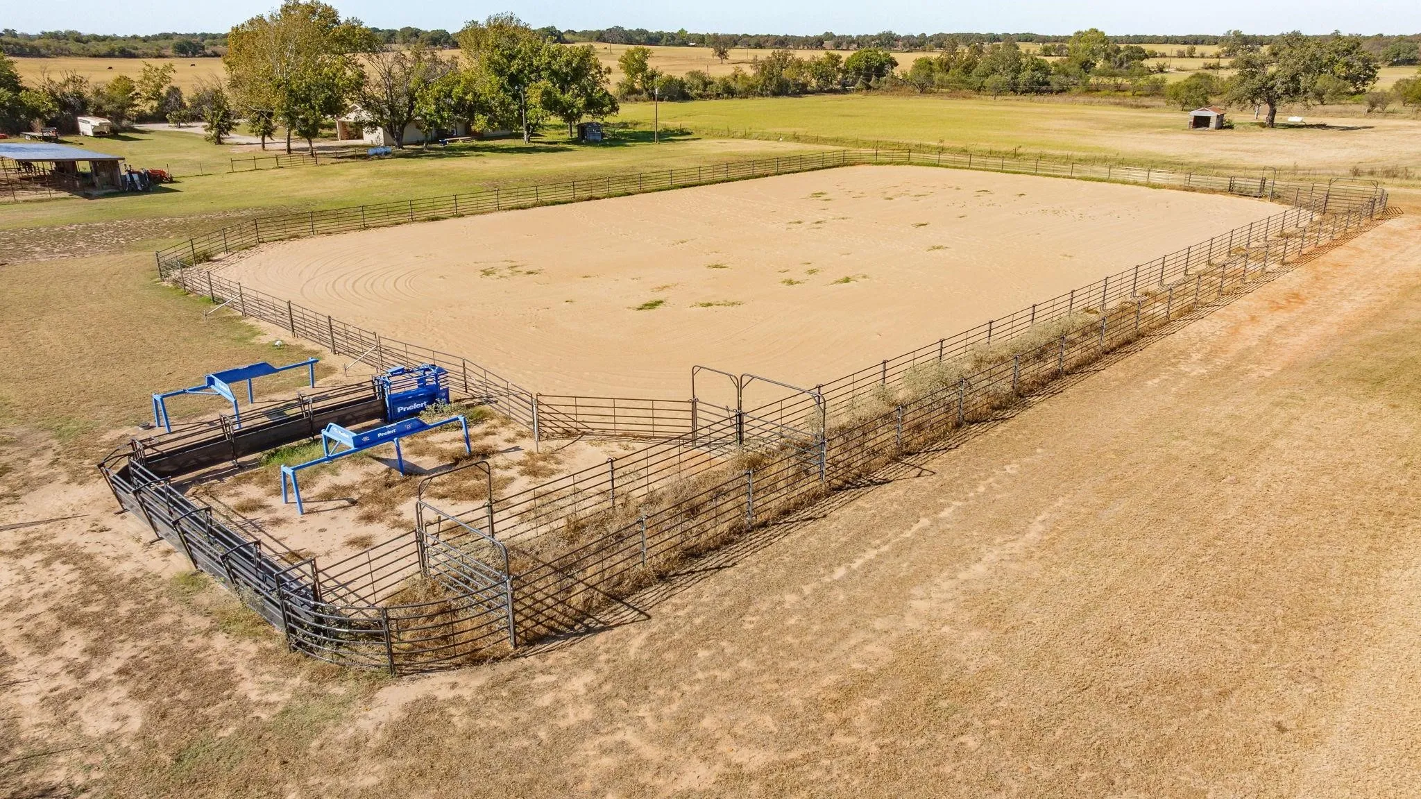 Single Family Residence For Sale in Comanche County , 551 County Road 416, Comanche, Texas 76442, 4 Bedroom, 2 Bathroom, Garage spaces, 1,864 Sqft, built in 1967, mls#21287127, Real Estate Agent in Comanche, Homes For Sale in Comanche county, Homes For Sale in Comanche, Realtor in Comanche Texas, Real Estate Brokerage Independent Realty Texas, Luminita Cordes Realtor
