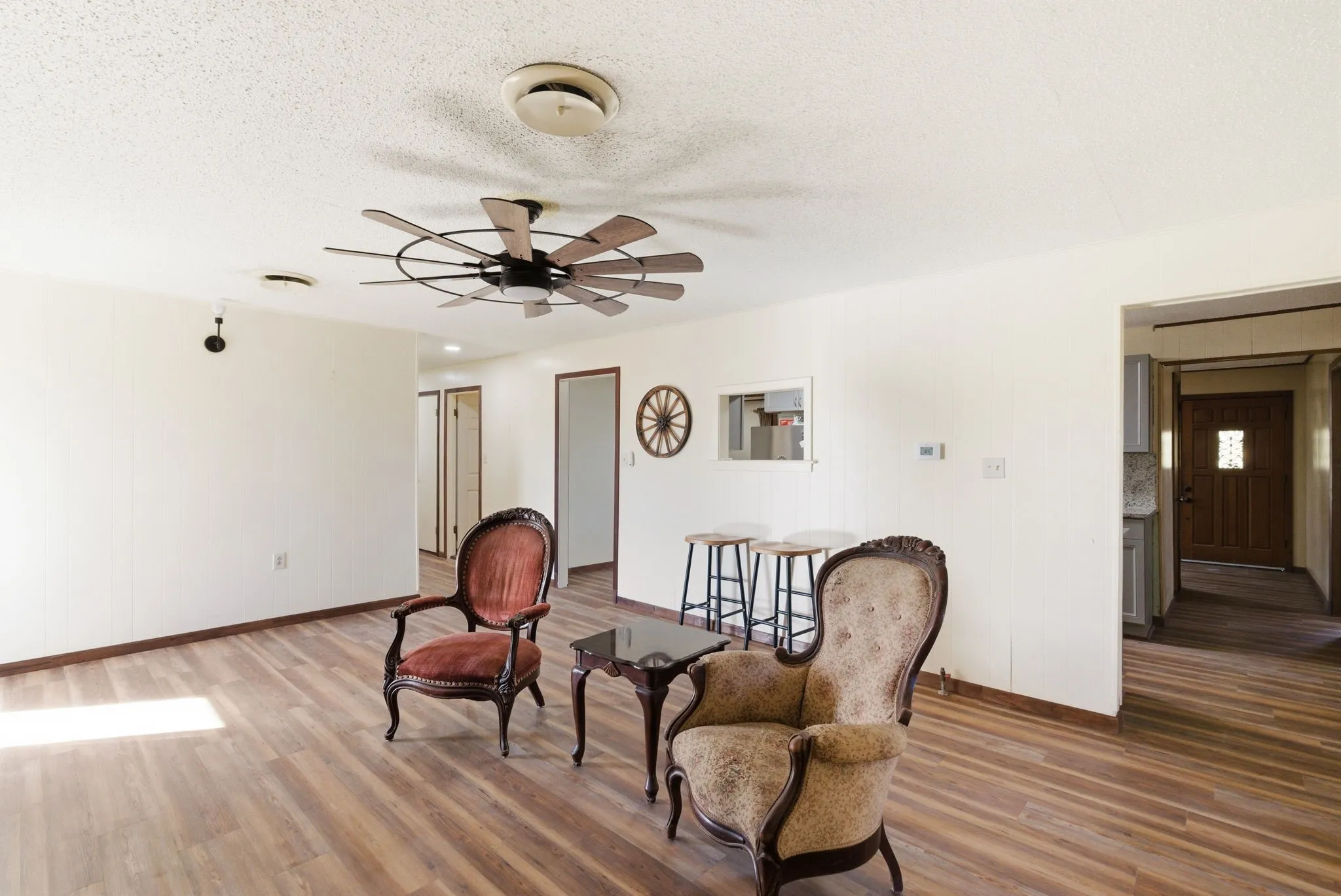 2nd living area