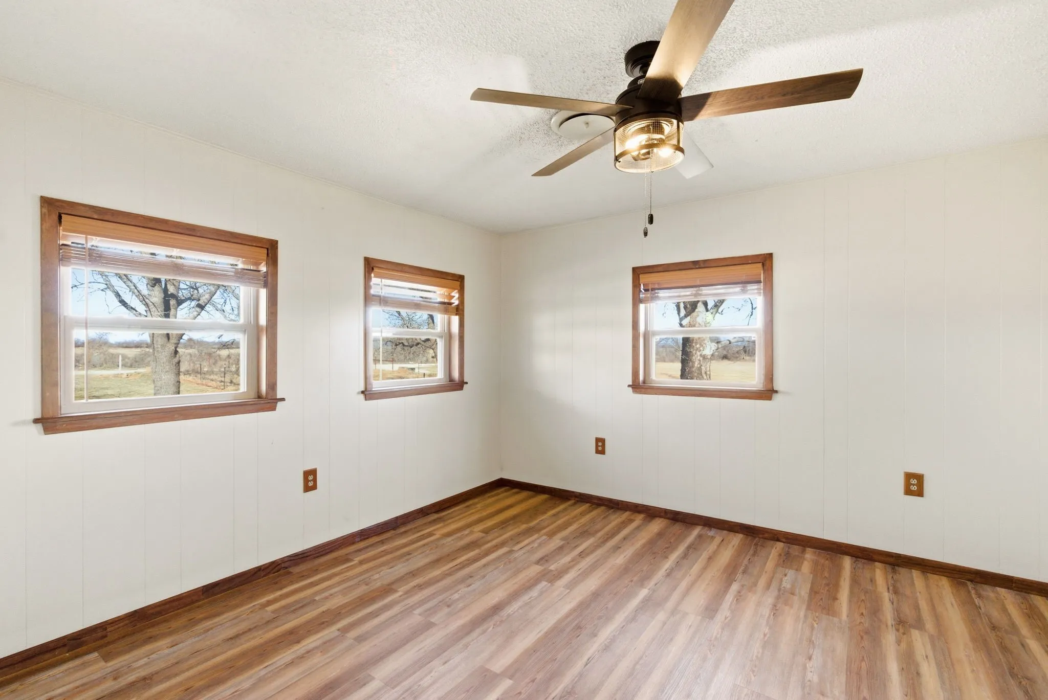 Single Family Residence For Sale in Comanche County , 551 County Road 416, Comanche, Texas 76442, 4 Bedroom, 2 Bathroom, Garage spaces, 1,864 Sqft, built in 1967, mls#21287127, Real Estate Agent in Comanche, Homes For Sale in Comanche county, Homes For Sale in Comanche, Realtor in Comanche Texas, Real Estate Brokerage Independent Realty Texas, Luminita Cordes Realtor