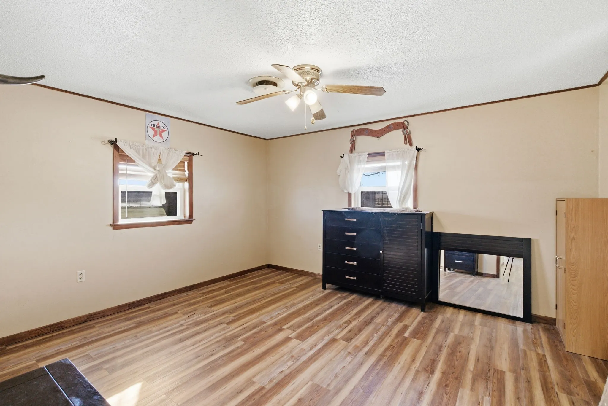 Single Family Residence For Sale in Comanche County , 551 County Road 416, Comanche, Texas 76442, 4 Bedroom, 2 Bathroom, Garage spaces, 1,864 Sqft, built in 1967, mls#21287127, Real Estate Agent in Comanche, Homes For Sale in Comanche county, Homes For Sale in Comanche, Realtor in Comanche Texas, Real Estate Brokerage Independent Realty Texas, Luminita Cordes Realtor