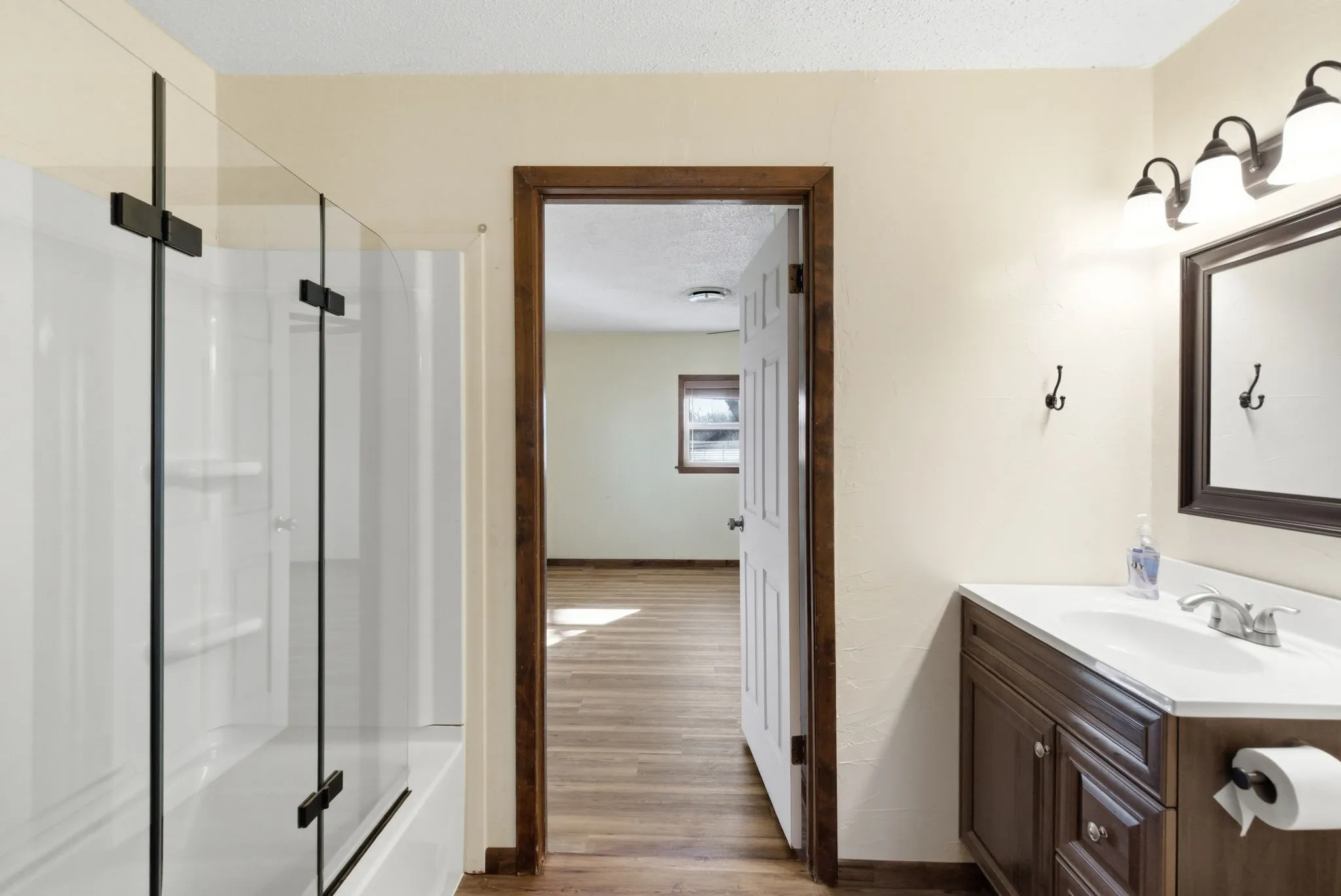Single Family Residence For Sale in Comanche County , 551 County Road 416, Comanche, Texas 76442, 4 Bedroom, 2 Bathroom, Garage spaces, 1,864 Sqft, built in 1967, mls#21287127, Real Estate Agent in Comanche, Homes For Sale in Comanche county, Homes For Sale in Comanche, Realtor in Comanche Texas, Real Estate Brokerage Independent Realty Texas, Luminita Cordes Realtor
