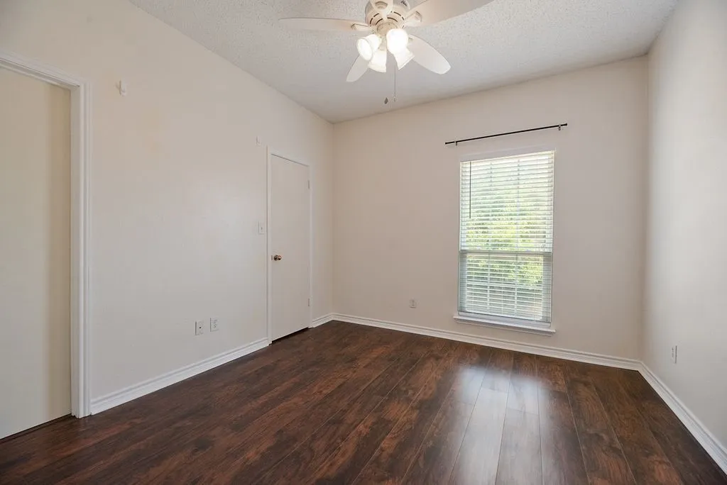 Single Family Residence For Sale in Dallas County , 8600 Coppertowne Lane 1901, Dallas, Texas 75243, 2 Bedrooms, 2 Bathrooms, Garage spaces, 968 Sqft, built in 1984, Price $219,999, mls#21285166, Real Estate Agent in Dallas, Homes For Sale in Dallas county, Homes For Sale in Dallas, Realtor in Dallas Texas, Real Estate Brokerage Independent Realty Texas, Luminita Cordes Realtor