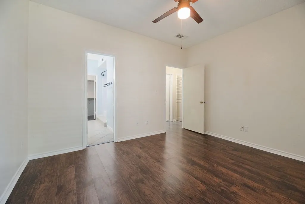 Single Family Residence For Sale in Dallas County , 8600 Coppertowne Lane 1901, Dallas, Texas 75243, 2 Bedrooms, 2 Bathrooms, Garage spaces, 968 Sqft, built in 1984, Price $219,999, mls#21285166, Real Estate Agent in Dallas, Homes For Sale in Dallas county, Homes For Sale in Dallas, Realtor in Dallas Texas, Real Estate Brokerage Independent Realty Texas, Luminita Cordes Realtor