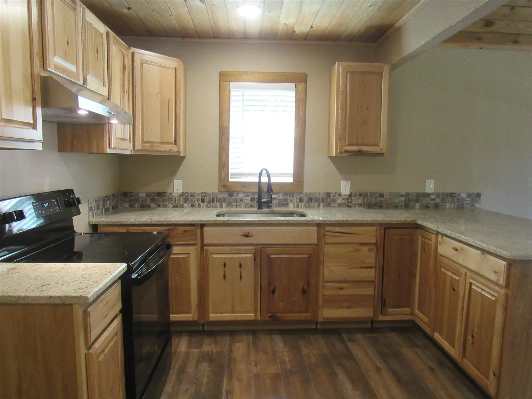 Single Family Residence For Sale in Cooke County , 391 County Road 147, Gainesville, Texas 76240, 2 Bedroom, 2 Bathroom, Garage spaces, 1,100 Sqft, built in 2024, mls#21286584, Real Estate Agent in Gainesville, Homes For Sale in Cooke county, Homes For Sale in Gainesville, Realtor in Gainesville Texas, Real Estate Brokerage Independent Realty Texas, Luminita Cordes Realtor