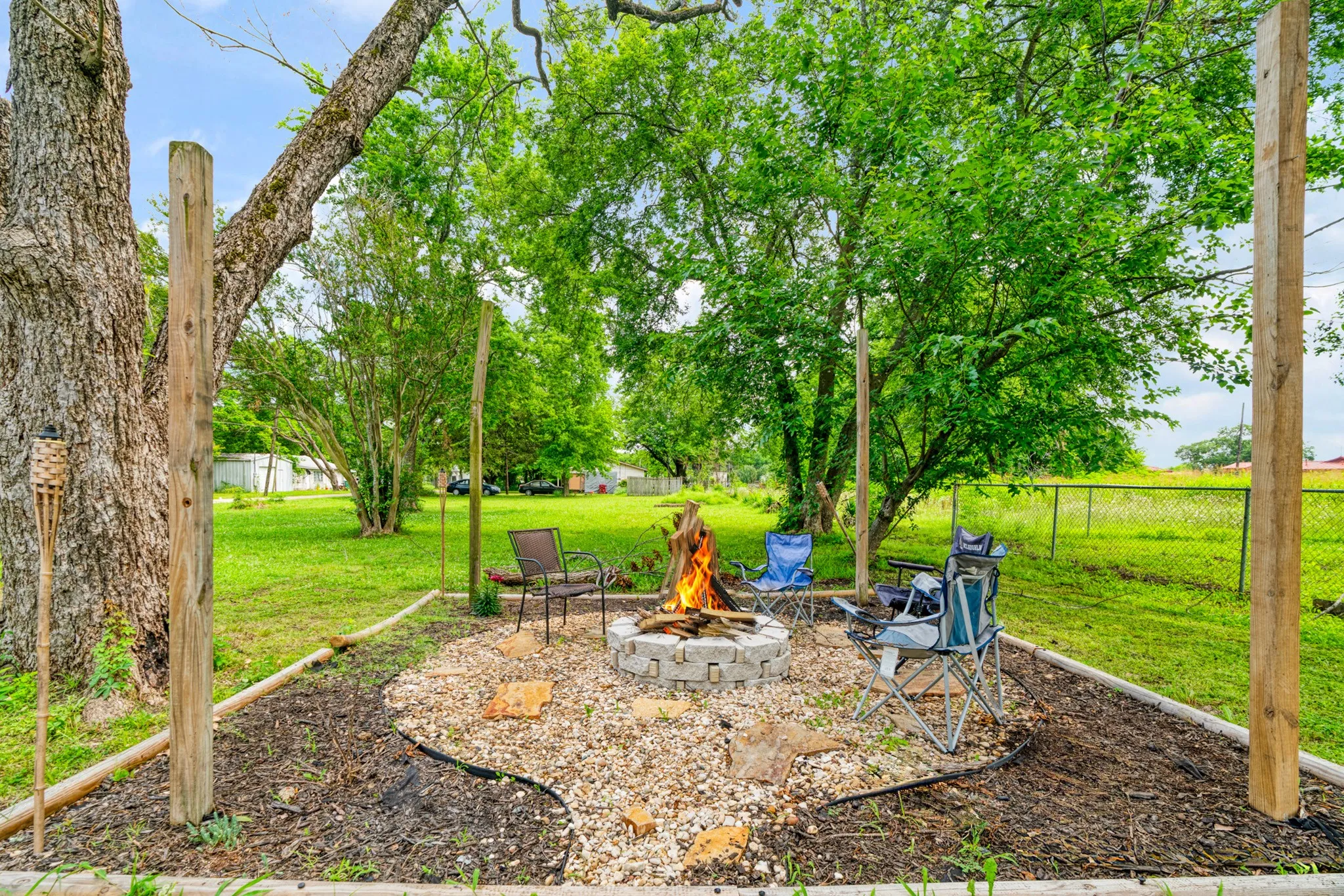 Single Family Residence For Sale in Lamar County , 403 Monroe, Deport, Texas 75434, 3 Bedrooms, 2 Bathrooms, Garage spaces, 1,272 Sqft, built in 0, Price $147,000, mls#21286959, Real Estate Agent in Deport, Homes For Sale in Lamar county, Homes For Sale in Deport, Realtor in Deport Texas, Real Estate Brokerage Independent Realty Texas, Luminita Cordes Realtor