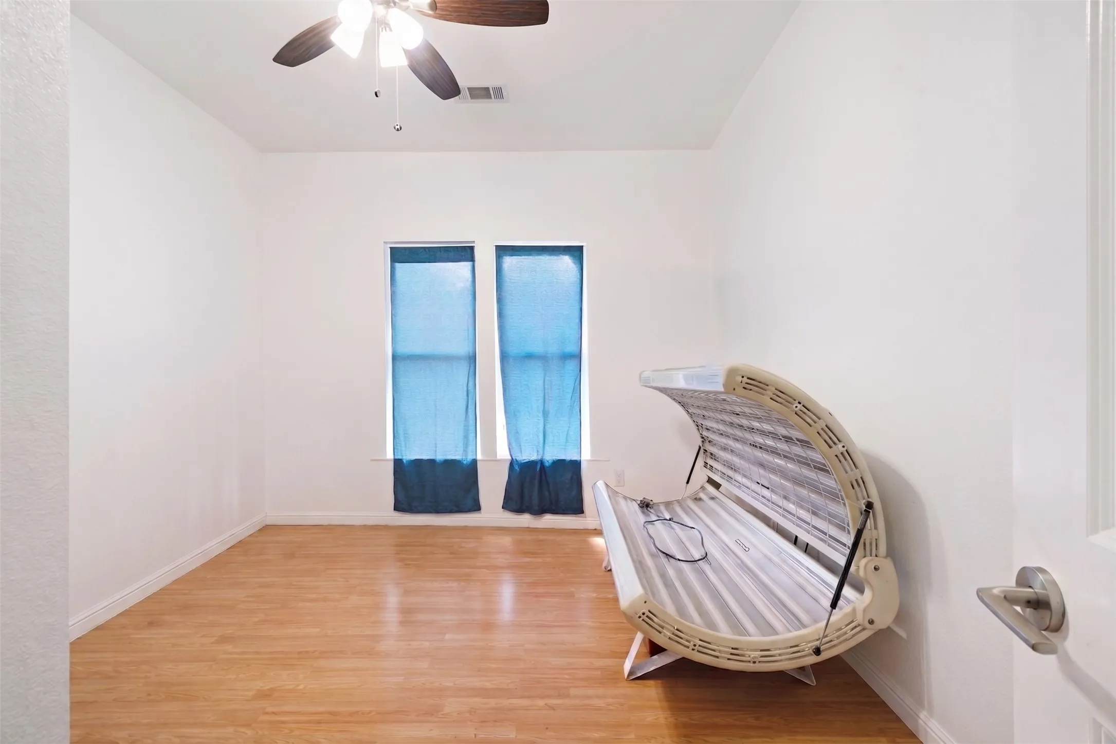 Single Family Residence For Sale in Lamar County , 403 Monroe, Deport, Texas 75434, 3 Bedrooms, 2 Bathrooms, Garage spaces, 1,272 Sqft, built in 0, Price $147,000, mls#21286959, Real Estate Agent in Deport, Homes For Sale in Lamar county, Homes For Sale in Deport, Realtor in Deport Texas, Real Estate Brokerage Independent Realty Texas, Luminita Cordes Realtor