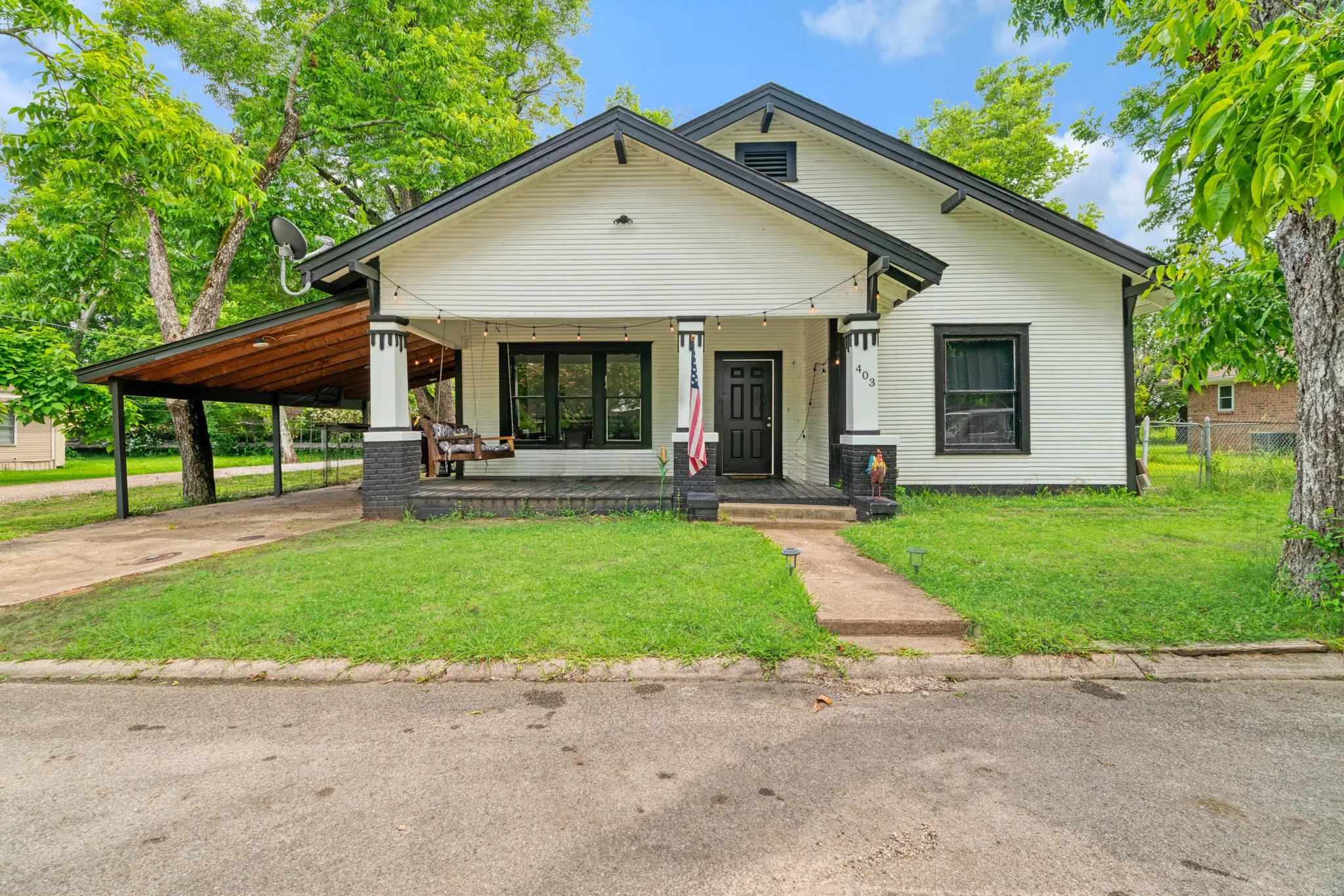 Single Family Residence For Sale in Lamar County , 403 Monroe, Deport, Texas 75434, 3 Bedrooms, 2 Bathrooms, Garage spaces, 1,272 Sqft, built in 0, Price $147,000, mls#21286959, Real Estate Agent in Deport, Homes For Sale in Lamar county, Homes For Sale in Deport, Realtor in Deport Texas, Real Estate Brokerage Independent Realty Texas, Luminita Cordes Realtor