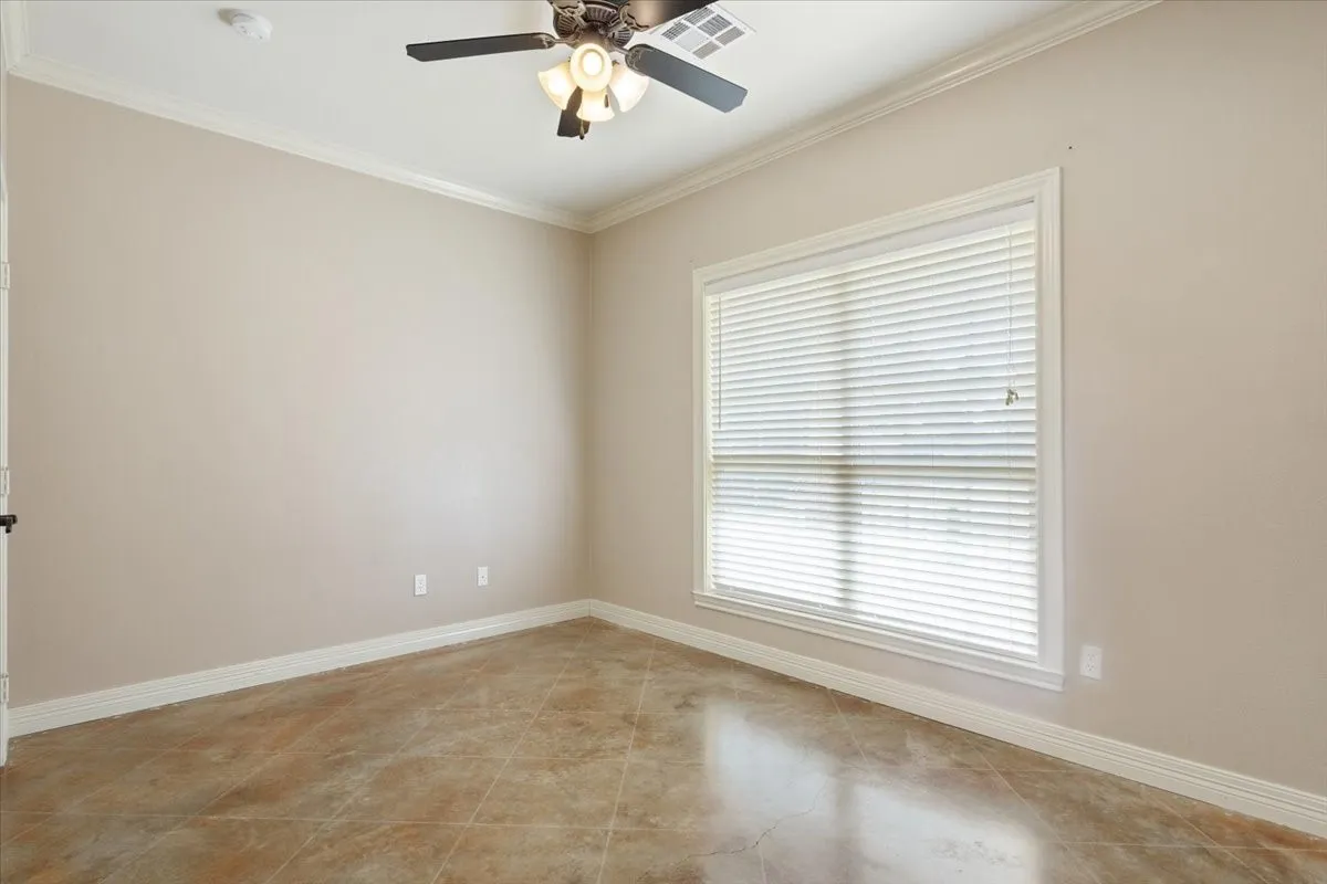 Single Family Residence For Sale in Mc Lennan County , 744 N Old Robinson Road, Robinson, Texas 76706, 3 Bedroom, 3 Bathroom, Garage spaces, 1,735 Sqft, built in 2010, mls#21286083, Real Estate Agent in Robinson, Homes For Sale in Mc Lennan county, Homes For Sale in Robinson, Realtor in Robinson Texas, Real Estate Brokerage Independent Realty Texas, Luminita Cordes Realtor
