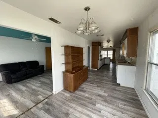 Single Family Residence For Sale in Brown County , 1009 Santa Clara Drive, Brownwood, Texas 76801, 3 Bedroom, 2 Bathroom, 2 Garage spaces, 1,647 Sqft, built in 1945, mls#21286590, Real Estate Agent in Brownwood, Homes For Sale in Brown county, Homes For Sale in Brownwood, Realtor in Brownwood Texas, Real Estate Brokerage Independent Realty Texas, Luminita Cordes Realtor