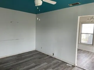 Single Family Residence For Sale in Brown County , 1009 Santa Clara Drive, Brownwood, Texas 76801, 3 Bedroom, 2 Bathroom, 2 Garage spaces, 1,647 Sqft, built in 1945, mls#21286590, Real Estate Agent in Brownwood, Homes For Sale in Brown county, Homes For Sale in Brownwood, Realtor in Brownwood Texas, Real Estate Brokerage Independent Realty Texas, Luminita Cordes Realtor