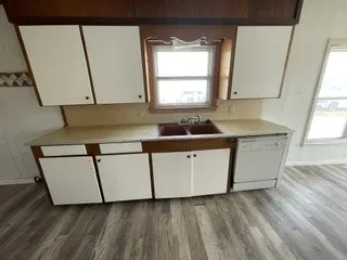 Single Family Residence For Sale in Brown County , 1009 Santa Clara Drive, Brownwood, Texas 76801, 3 Bedroom, 2 Bathroom, 2 Garage spaces, 1,647 Sqft, built in 1945, mls#21286590, Real Estate Agent in Brownwood, Homes For Sale in Brown county, Homes For Sale in Brownwood, Realtor in Brownwood Texas, Real Estate Brokerage Independent Realty Texas, Luminita Cordes Realtor