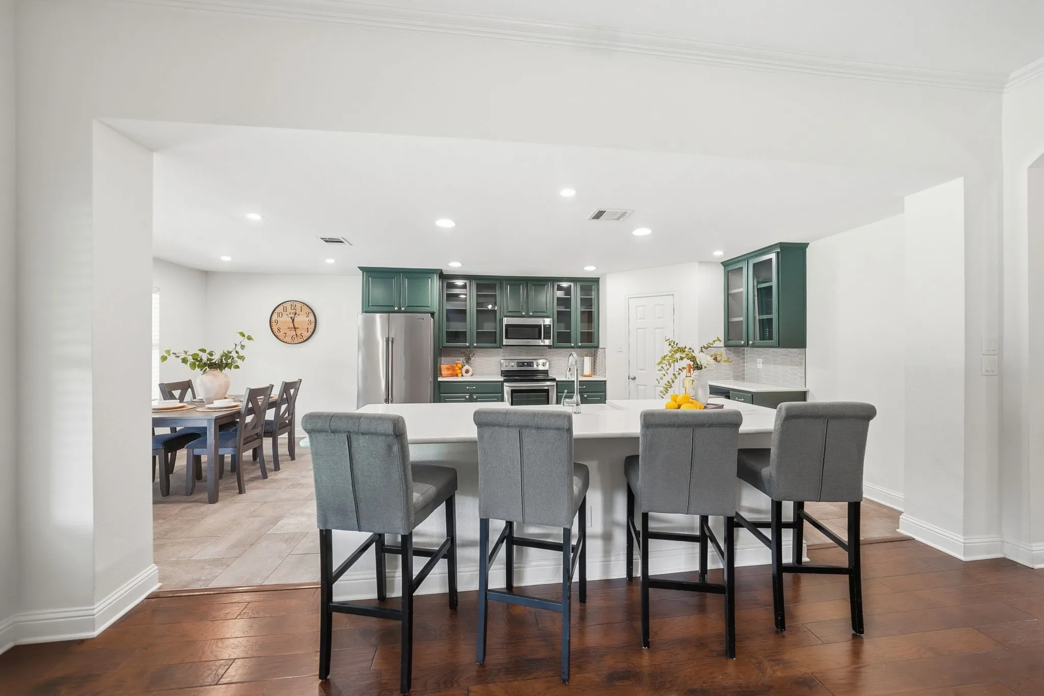 Single Family Residence For Sale in Collin County , 2606 Ash Drive, St Paul, Texas 75098, 4 Bedrooms, 3 Bathrooms, 3 Garage spaces, 2,578 Sqft, built in 2005, Price $650,000, mls#21286080, Real Estate Agent in St Paul, Homes For Sale in Collin county, Homes For Sale in St Paul, Realtor in St Paul Texas, Real Estate Brokerage Independent Realty Texas, Luminita Cordes Realtor