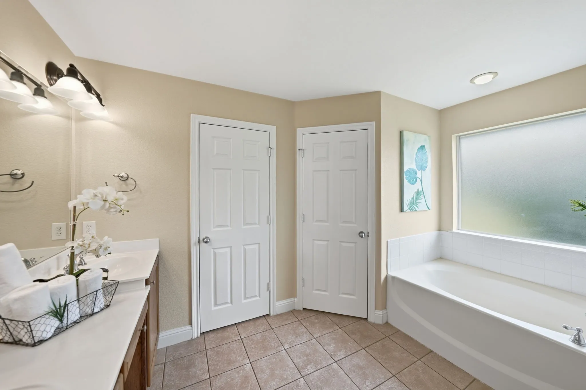 Single Family Residence For Sale in Collin County , 2606 Ash Drive, St Paul, Texas 75098, 4 Bedrooms, 3 Bathrooms, 3 Garage spaces, 2,578 Sqft, built in 2005, Price $650,000, mls#21286080, Real Estate Agent in St Paul, Homes For Sale in Collin county, Homes For Sale in St Paul, Realtor in St Paul Texas, Real Estate Brokerage Independent Realty Texas, Luminita Cordes Realtor