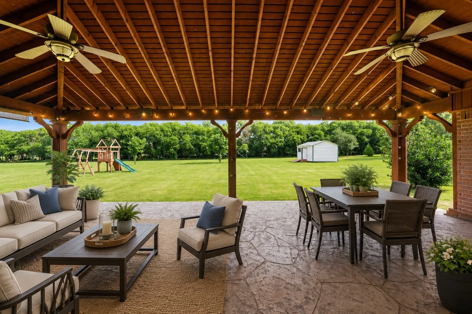 Single Family Residence For Sale in Collin County , 2606 Ash Drive, St Paul, Texas 75098, 4 Bedrooms, 3 Bathrooms, 3 Garage spaces, 2,578 Sqft, built in 2005, Price $650,000, mls#21286080, Real Estate Agent in St Paul, Homes For Sale in Collin county, Homes For Sale in St Paul, Realtor in St Paul Texas, Real Estate Brokerage Independent Realty Texas, Luminita Cordes Realtor