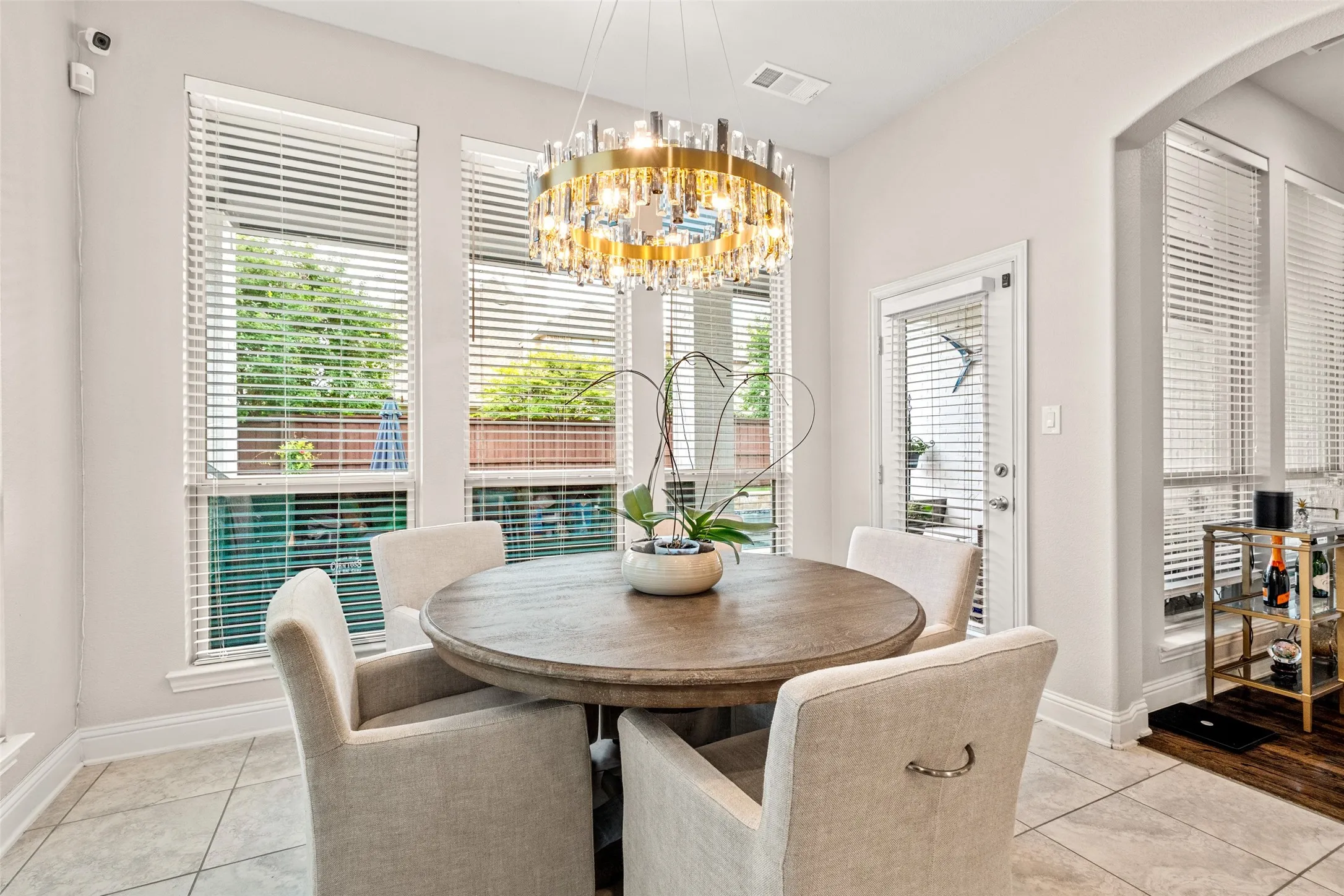 Single Family Residence For Sale in Denton County , 3017 Little Mill, The Colony, Texas 75056, 4 Bedroom, 5 Bathroom, 2 Garage spaces, 3,522 Sqft, built in 2015, mls#21287029, Real Estate Agent in The Colony, Homes For Sale in Denton county, Homes For Sale in The Colony, Realtor in The Colony Texas, Real Estate Brokerage Independent Realty Texas, Luminita Cordes Realtor