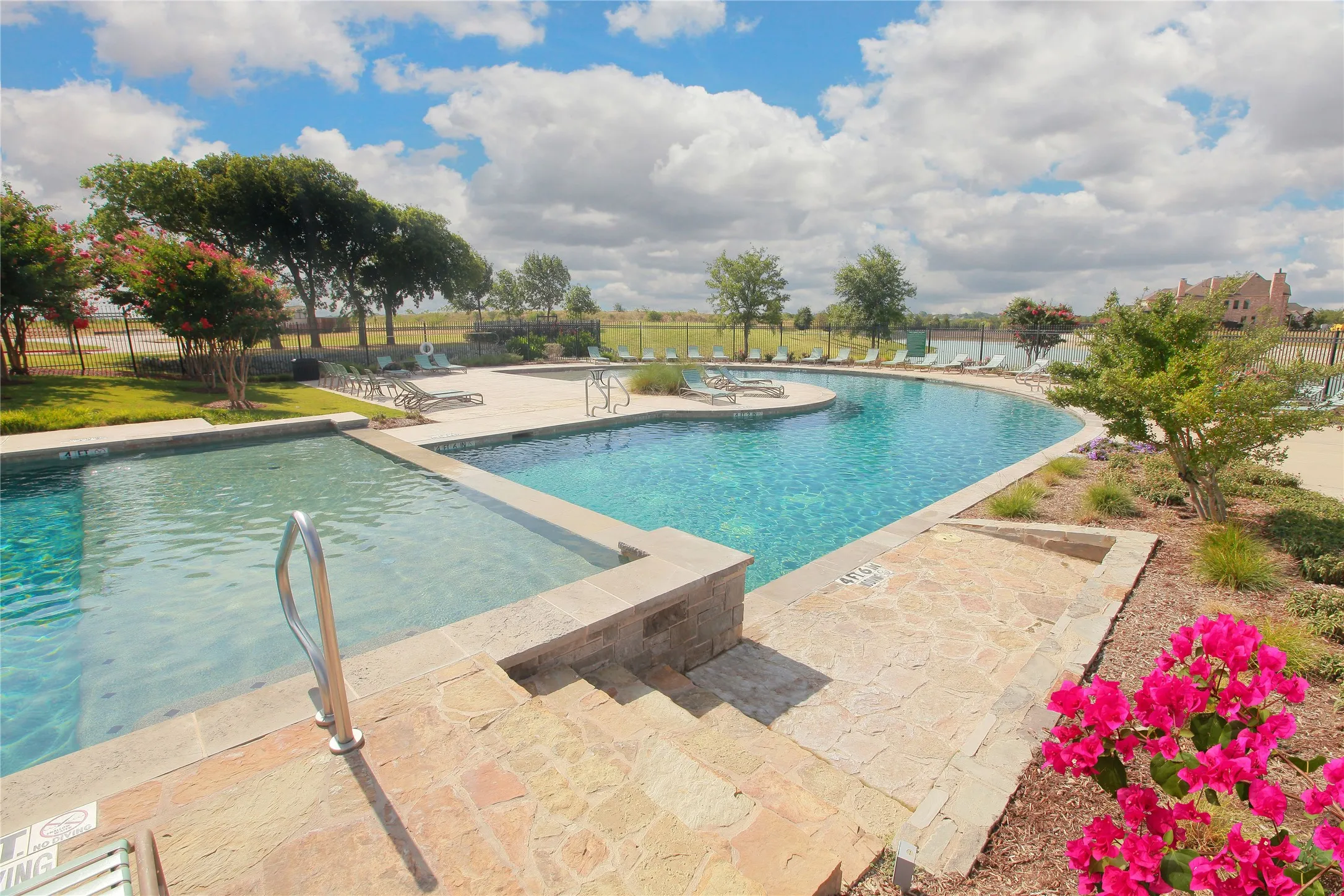 Single Family Residence For Sale in Denton County , 3017 Little Mill, The Colony, Texas 75056, 4 Bedroom, 5 Bathroom, 2 Garage spaces, 3,522 Sqft, built in 2015, mls#21287029, Real Estate Agent in The Colony, Homes For Sale in Denton county, Homes For Sale in The Colony, Realtor in The Colony Texas, Real Estate Brokerage Independent Realty Texas, Luminita Cordes Realtor