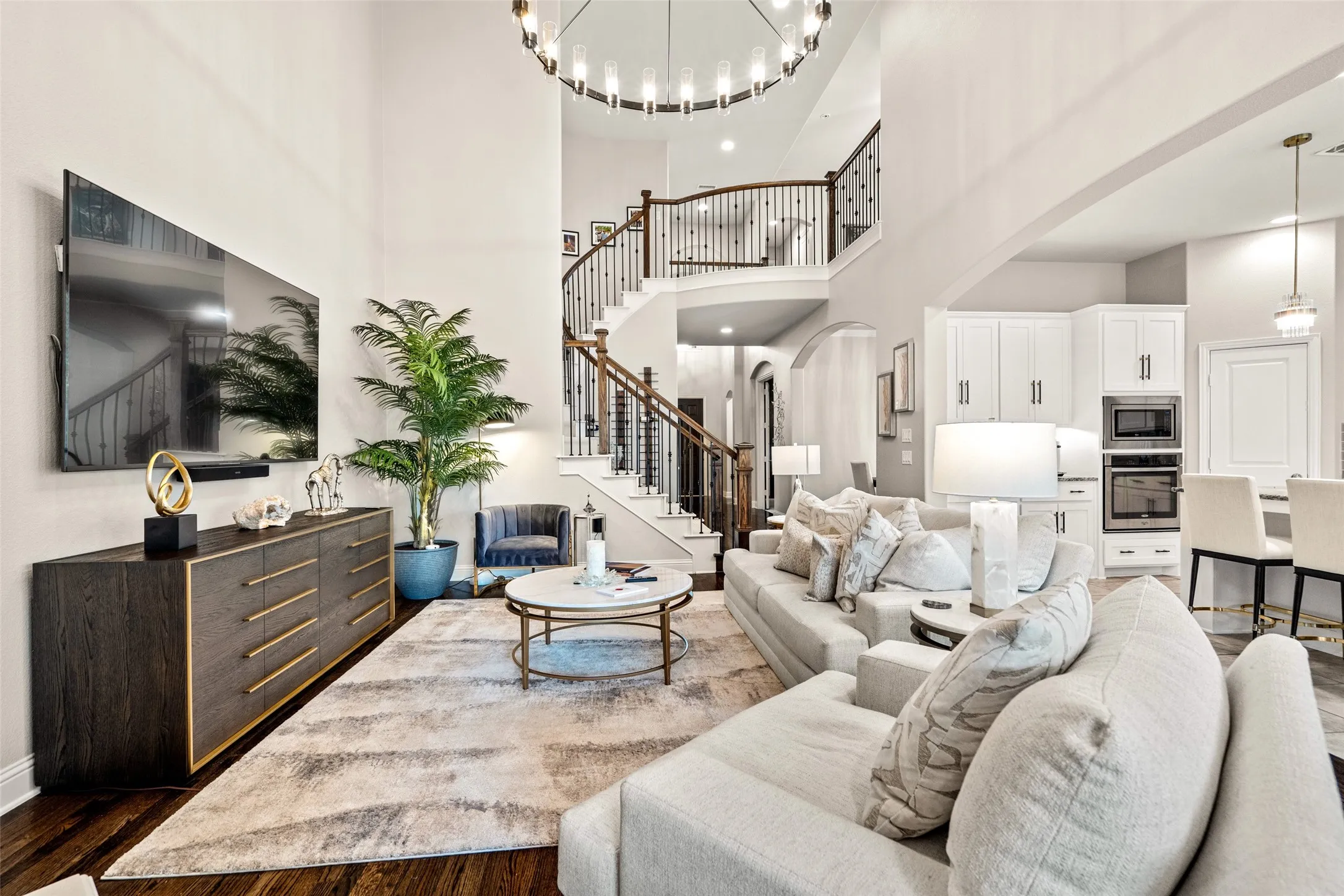 Single Family Residence For Sale in Denton County , 3017 Little Mill, The Colony, Texas 75056, 4 Bedroom, 5 Bathroom, 2 Garage spaces, 3,522 Sqft, built in 2015, mls#21287029, Real Estate Agent in The Colony, Homes For Sale in Denton county, Homes For Sale in The Colony, Realtor in The Colony Texas, Real Estate Brokerage Independent Realty Texas, Luminita Cordes Realtor