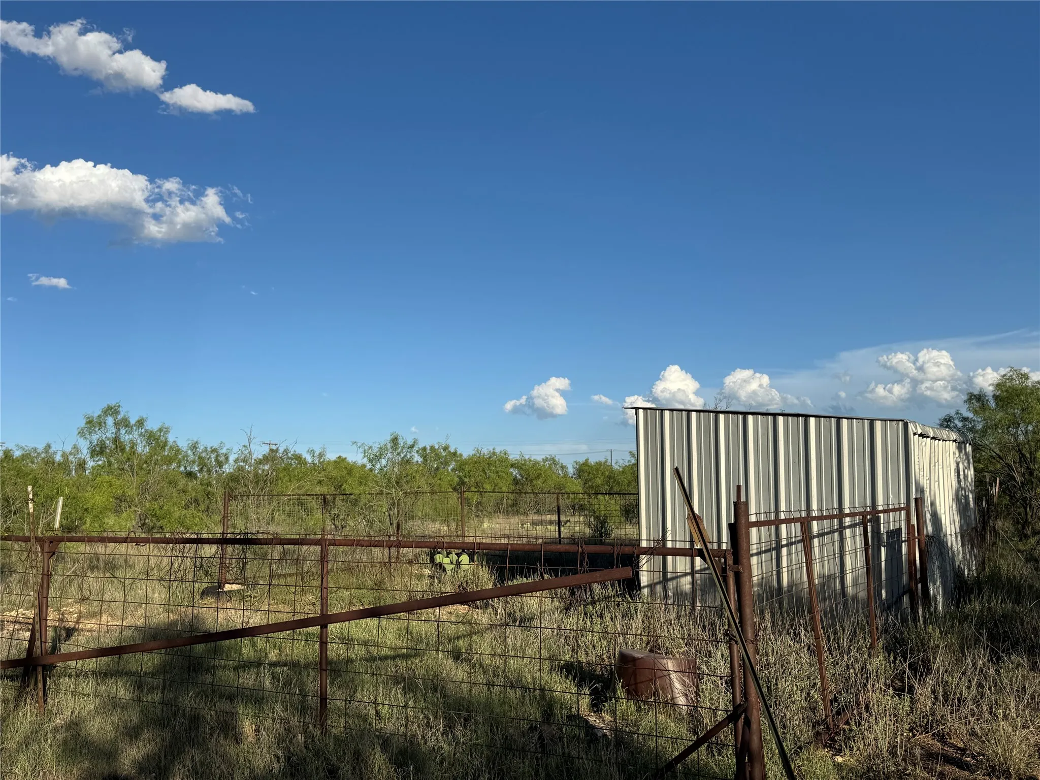Unimproved Land For Sale in Mitchell County , 16007 I-20, Loraine, Texas 79532, 0, 0, Garage spaces, 0 Sqft, built in 0, mls#21273973, Real Estate Agent in Loraine, Homes For Sale in Mitchell county, Homes For Sale in Loraine, Realtor in Loraine Texas, Real Estate Brokerage Independent Realty Texas, Luminita Cordes Realtor