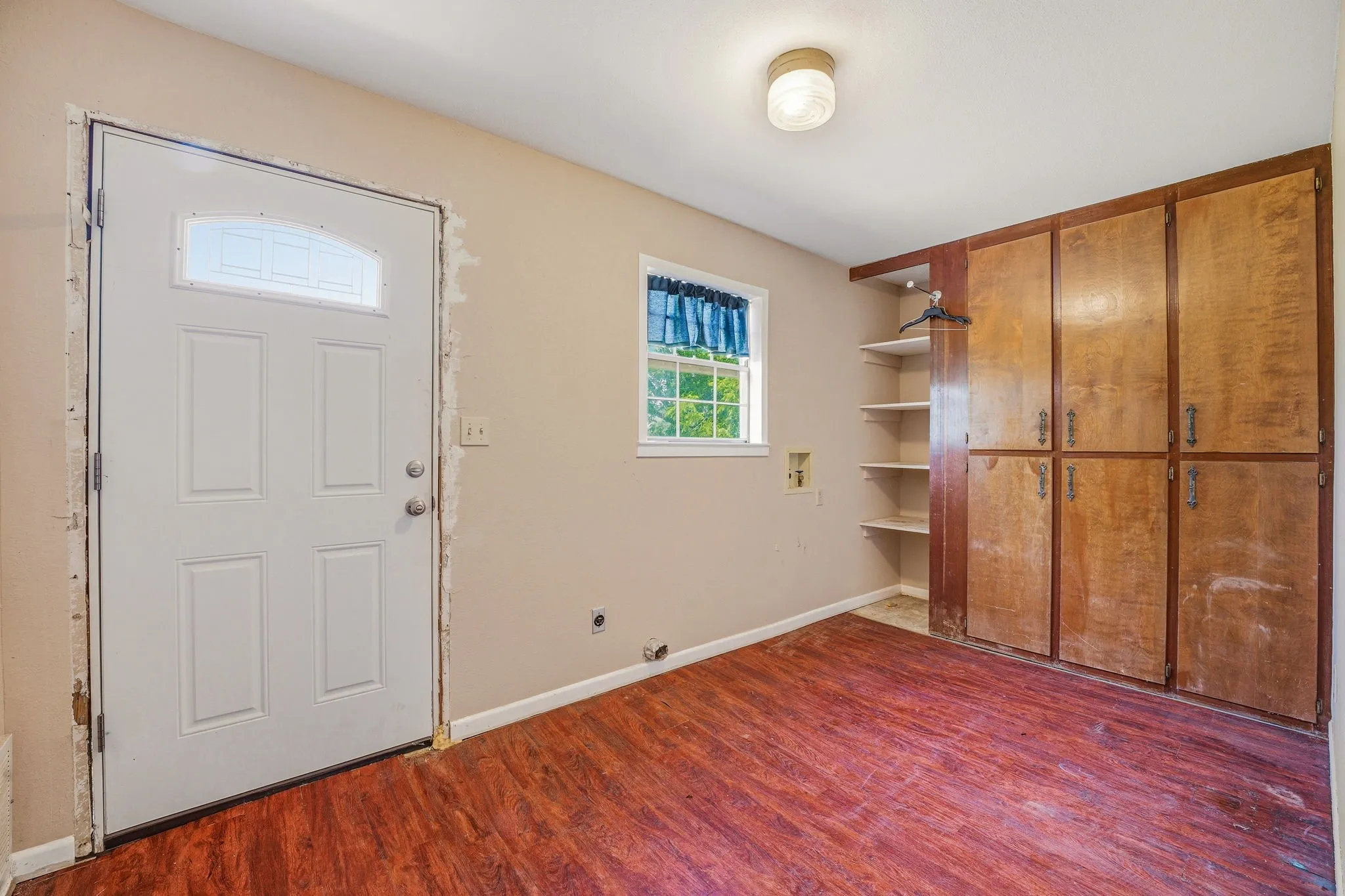 Single Family Residence For Sale in Eastland County , 2309 County Road 295, Carbon, Texas 76435, 2 Bedroom, 2 Bathroom, Garage spaces, 1,920 Sqft, built in 1960, mls#21287293, Real Estate Agent in Carbon, Homes For Sale in Eastland county, Homes For Sale in Carbon, Realtor in Carbon Texas, Real Estate Brokerage Independent Realty Texas, Luminita Cordes Realtor