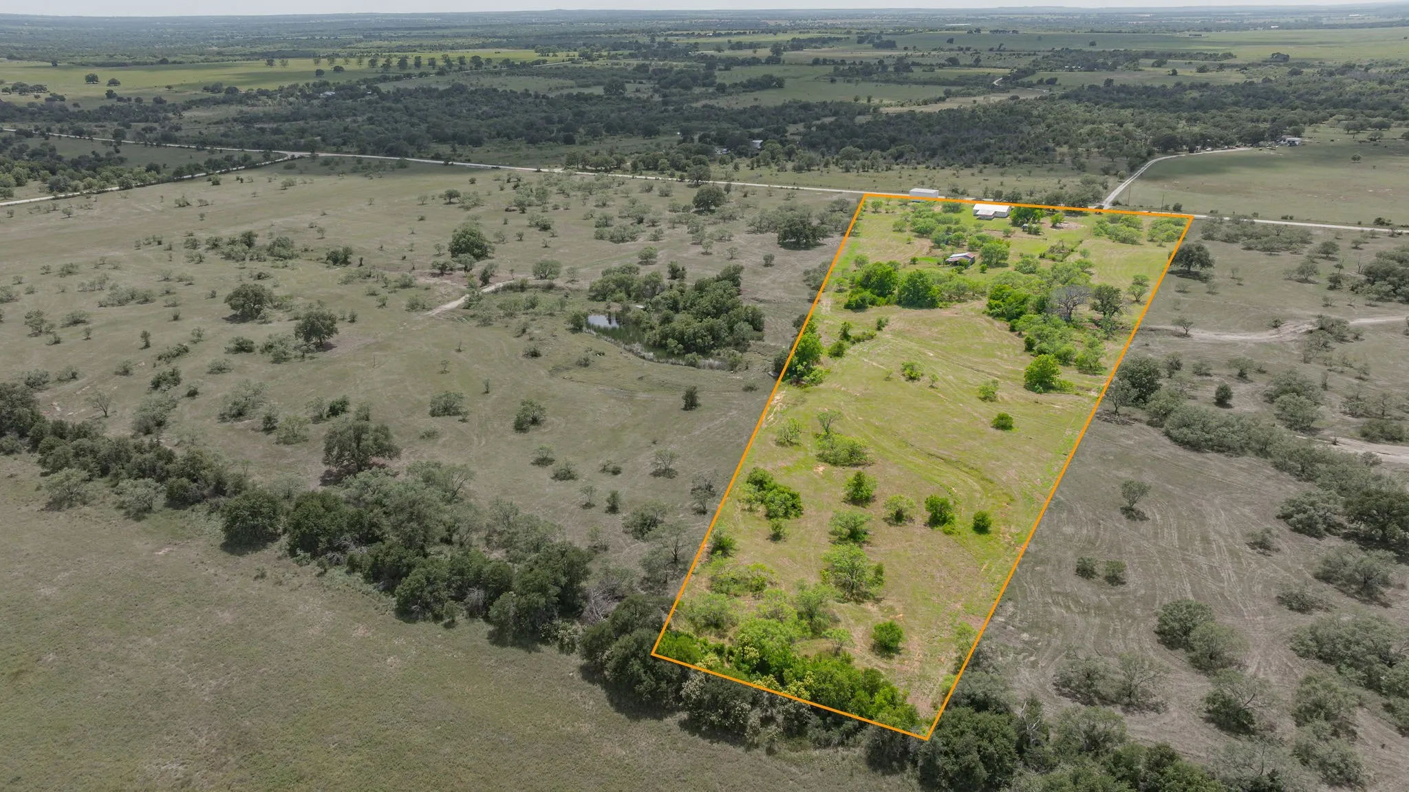 Single Family Residence For Sale in Eastland County , 2309 County Road 295, Carbon, Texas 76435, 2 Bedroom, 2 Bathroom, Garage spaces, 1,920 Sqft, built in 1960, mls#21287293, Real Estate Agent in Carbon, Homes For Sale in Eastland county, Homes For Sale in Carbon, Realtor in Carbon Texas, Real Estate Brokerage Independent Realty Texas, Luminita Cordes Realtor