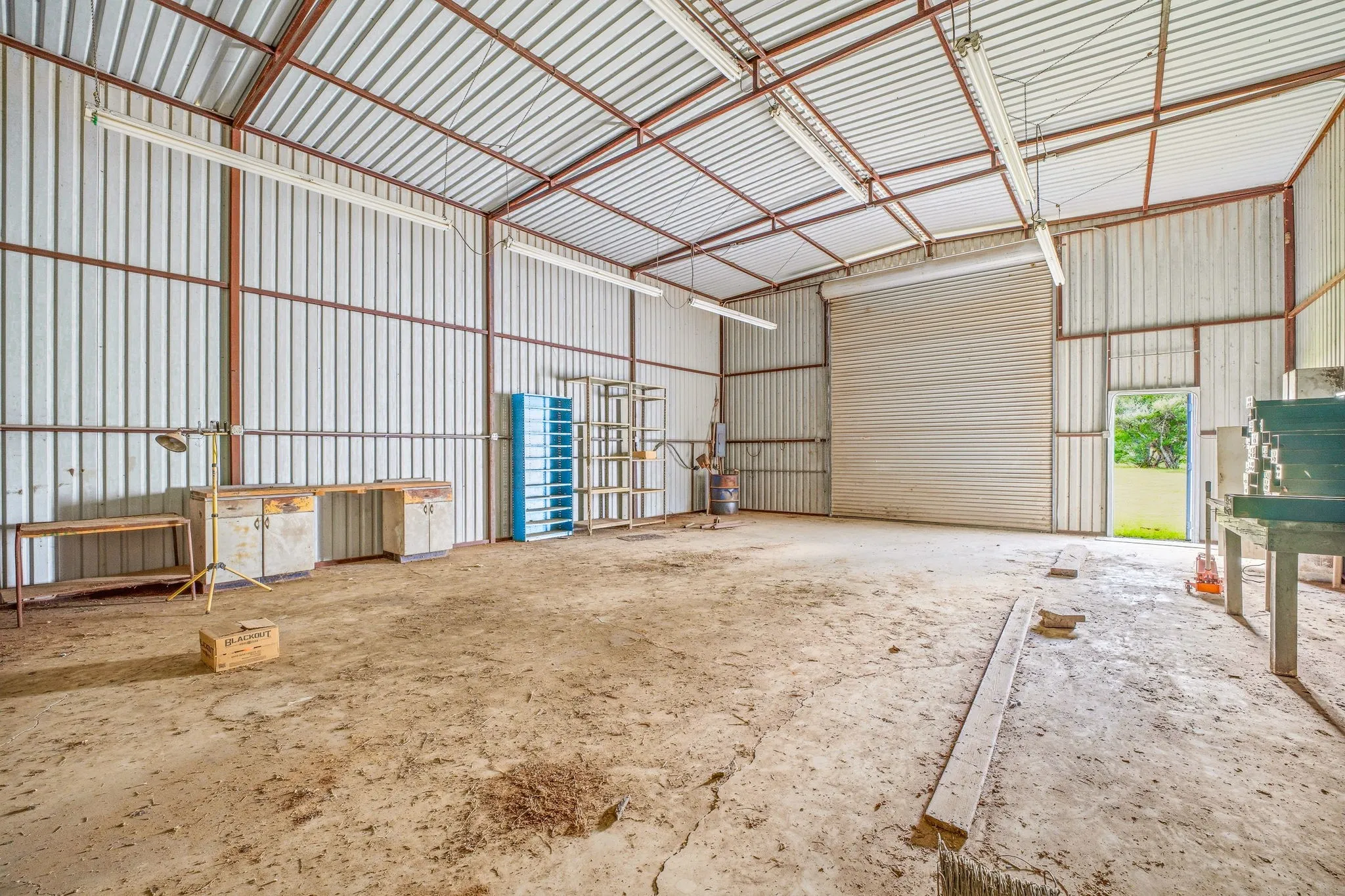Single Family Residence For Sale in Eastland County , 2309 County Road 295, Carbon, Texas 76435, 2 Bedroom, 2 Bathroom, Garage spaces, 1,920 Sqft, built in 1960, mls#21287293, Real Estate Agent in Carbon, Homes For Sale in Eastland county, Homes For Sale in Carbon, Realtor in Carbon Texas, Real Estate Brokerage Independent Realty Texas, Luminita Cordes Realtor