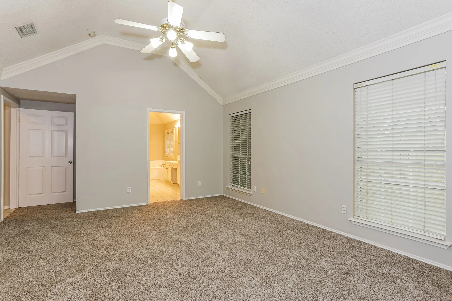 Single Family Residence For Rent in Dallas County , 2329 Bent Brook Drive, Mesquite, Texas 75181, 5 Bedroom, 3 Bathroom, 2 Garage spaces, 3,094 Sqft, built in 1992, mls#21287318, Real Estate Agent in Mesquite, Homes For Rent in Dallas county, Homes For Rent in Mesquite, Realtor in Mesquite Texas, Real Estate Brokerage Independent Realty Texas, Luminita Cordes Realtor
